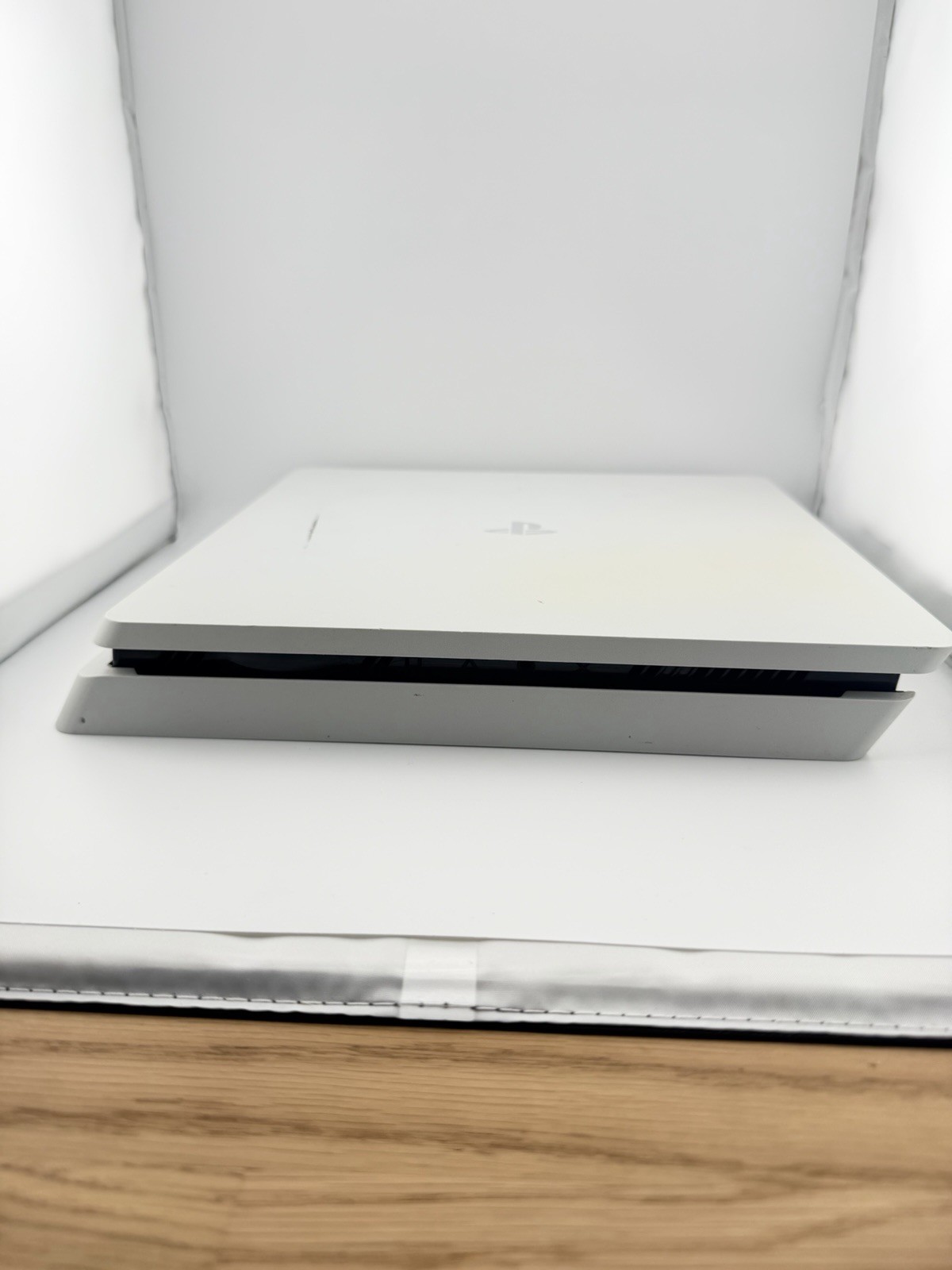 Sony PlayStation 4 Slim PS4 500GB- White Console Fast Free Shipping