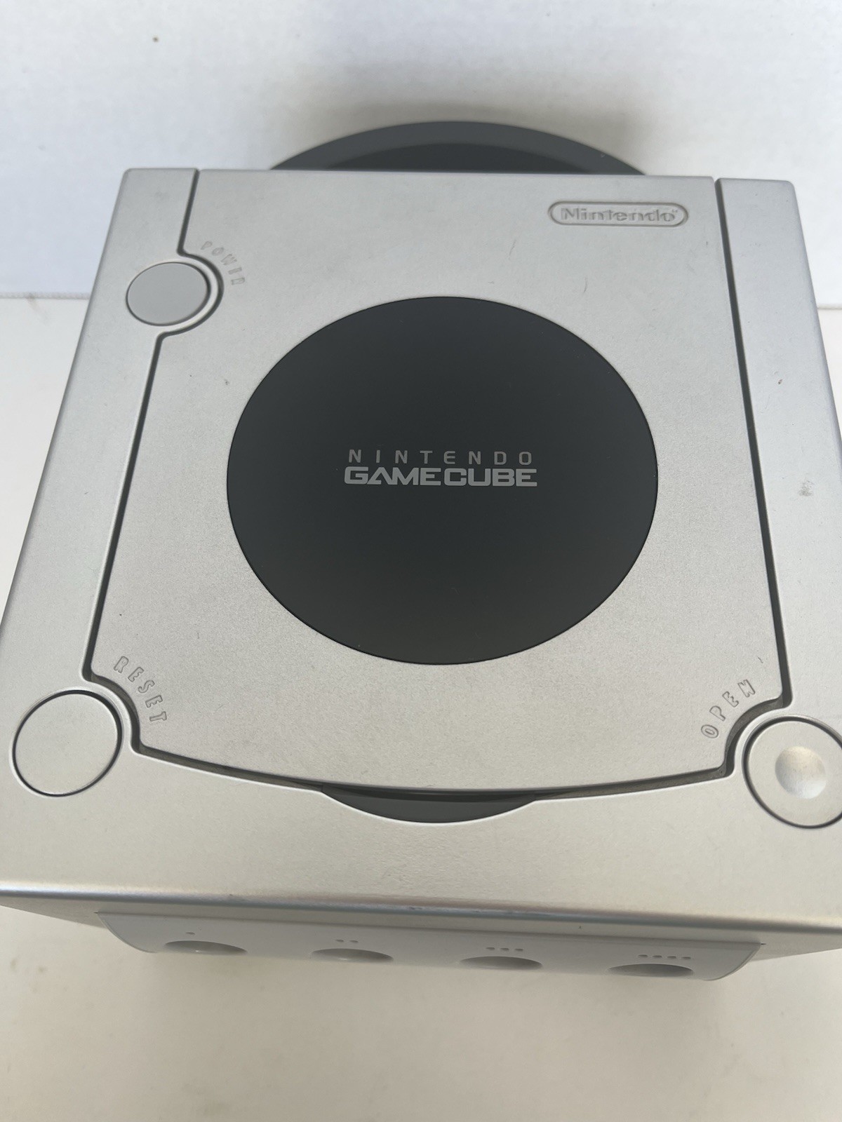 Nintendo GameCube Silver 2001 DOL-001 with Controller