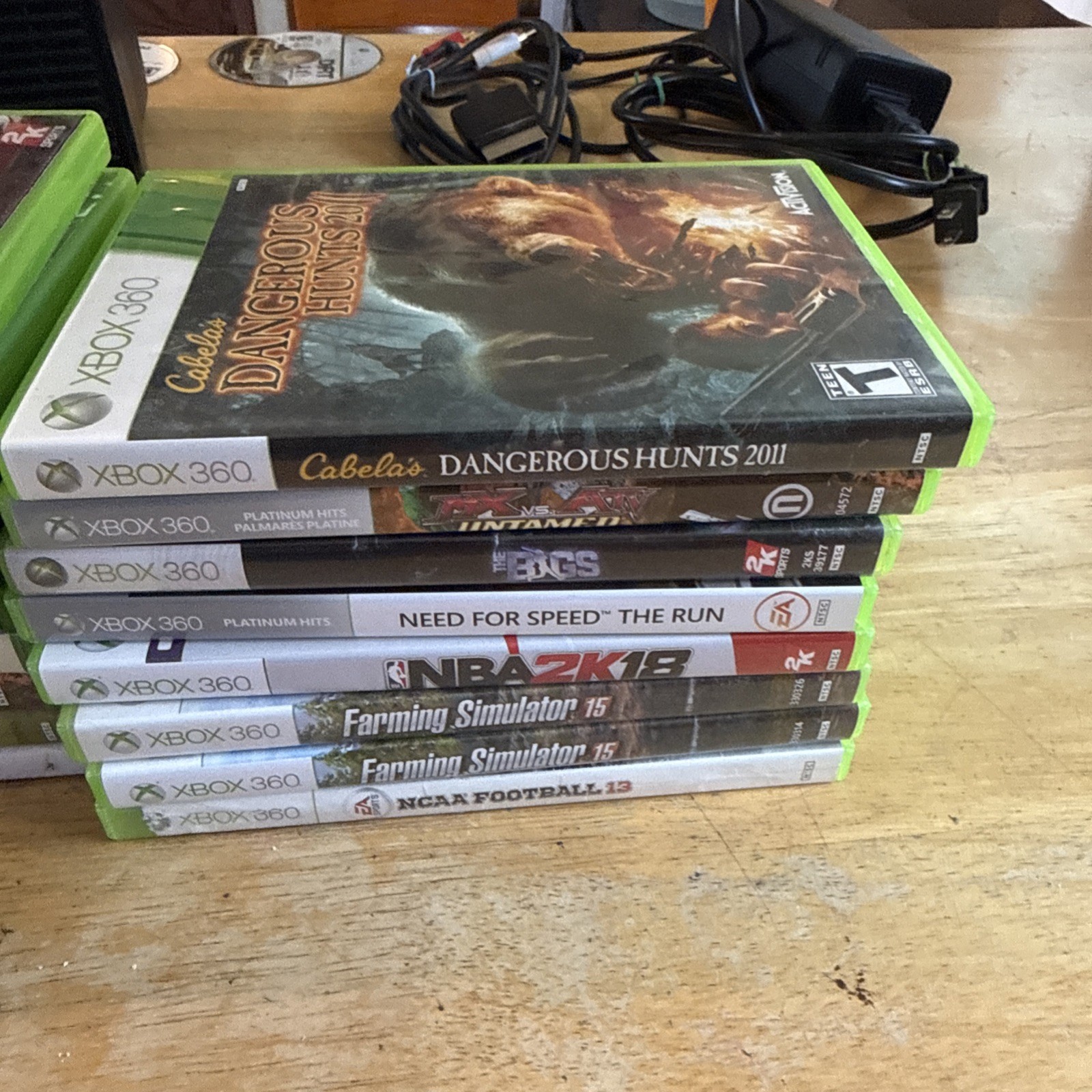 Xbox 360 Console Bundle 30 Games Controllers Model 1439-250GB