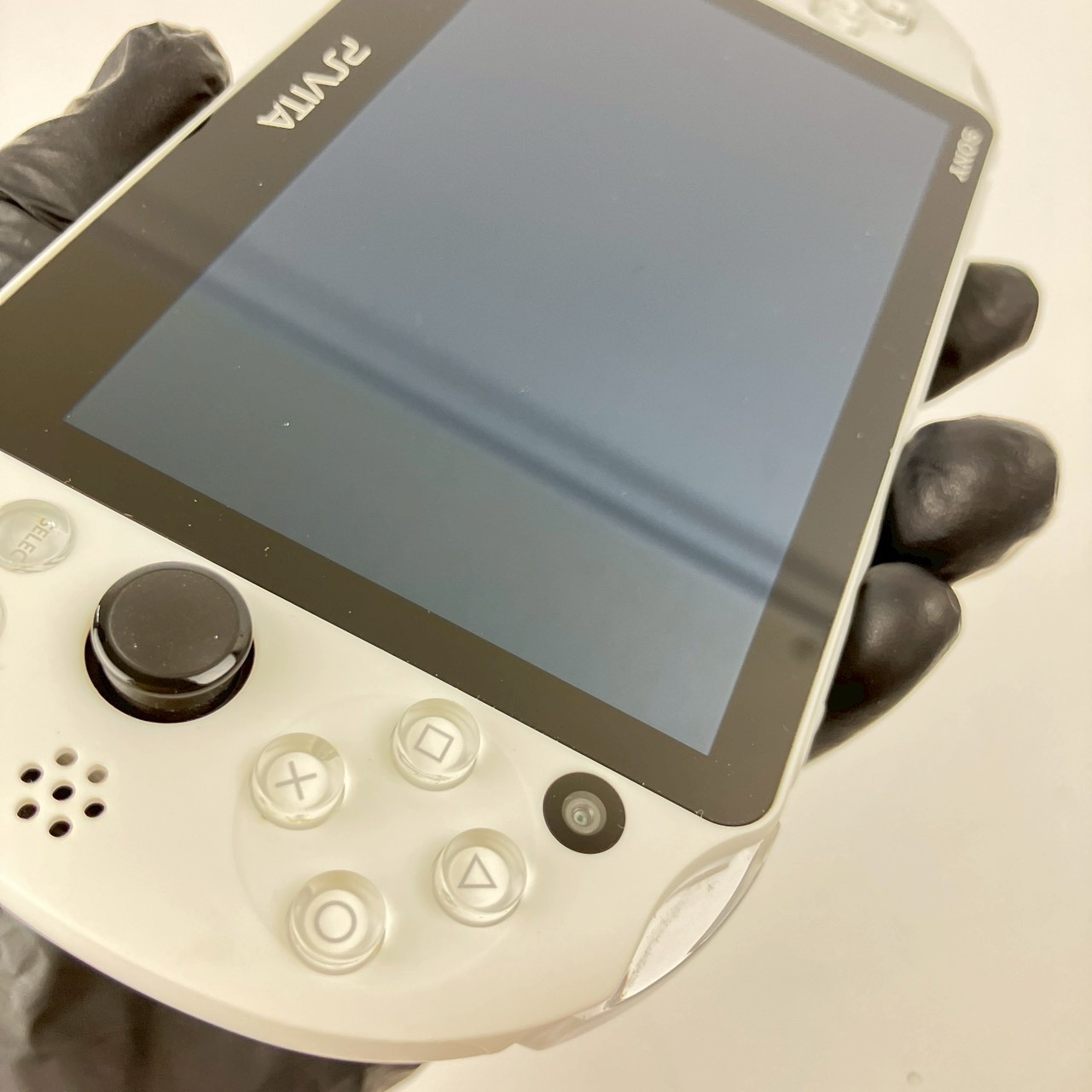 PS Vita PCH-2000 Glacier White Console S Rank Region Free Boxed 1Day Ship G