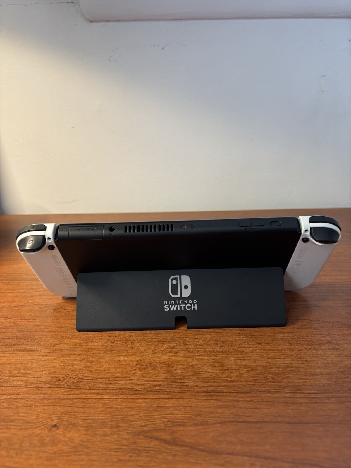 Nintendo Switch OLED White With Original Box And Packaging And A Carrying Case!!