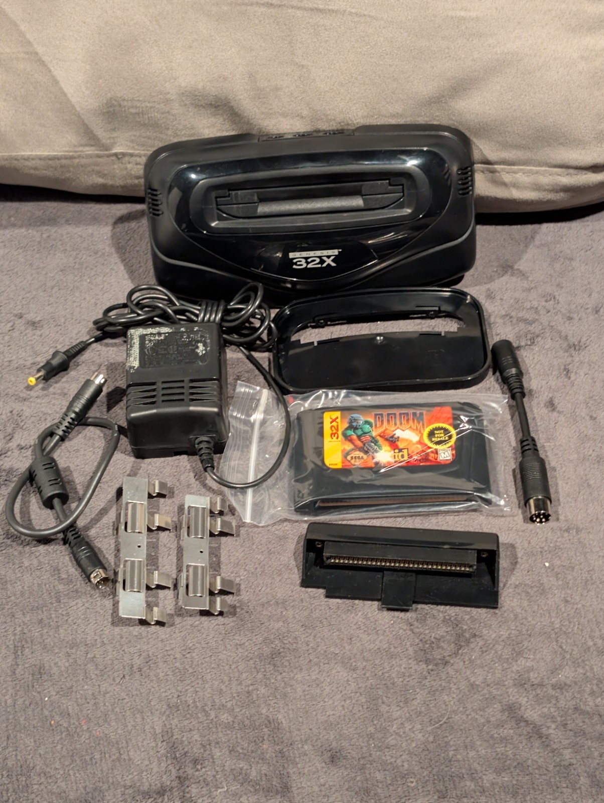 Sega Genesis 32x Video Console – (MK-84000A), Complete, Great Condition. Working