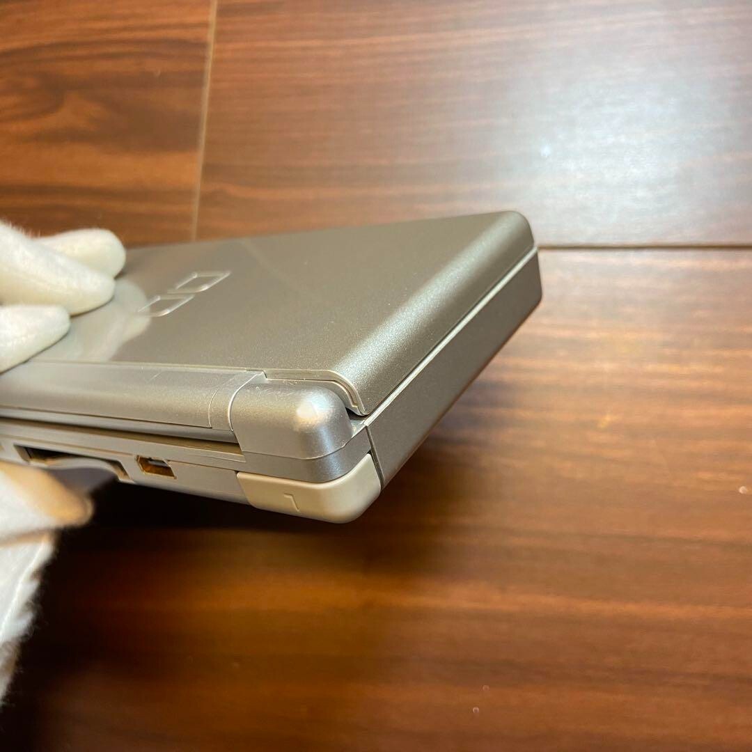 Nintendo DS LITE Gloss Silver 2309 From Japan