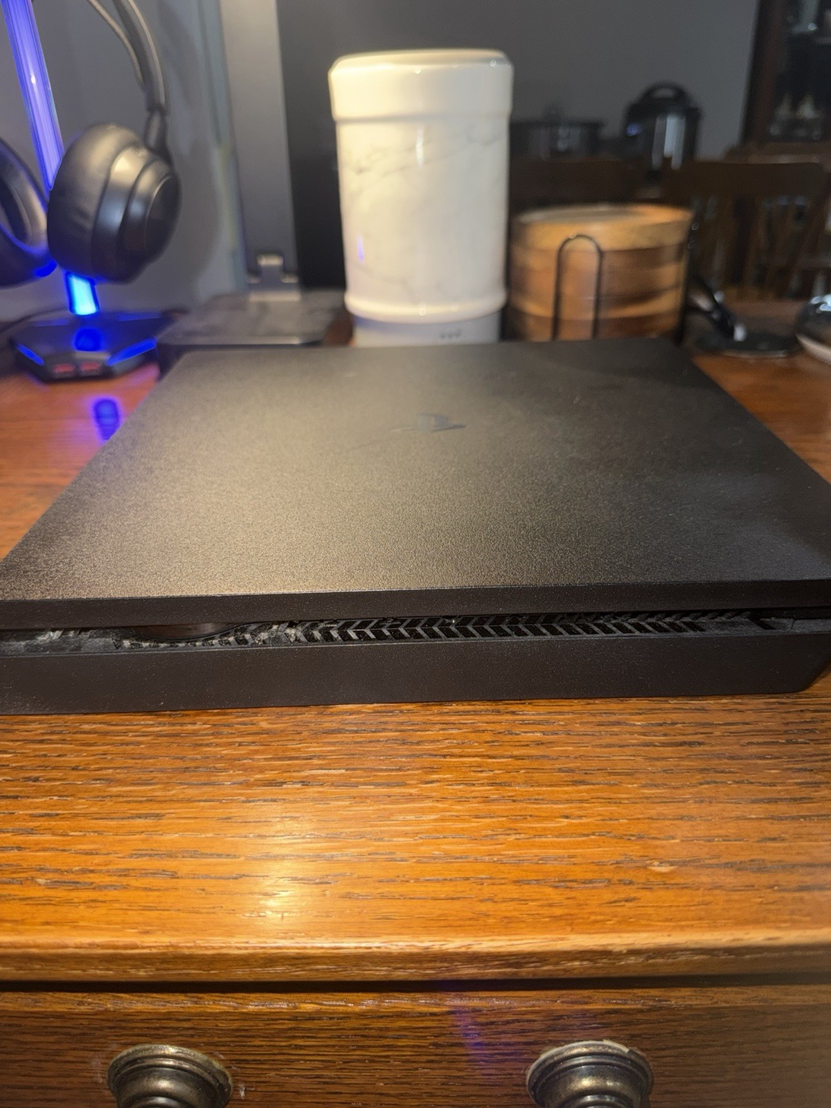Sony PlayStation 4 Slim 500GB Black Console HDR 1080p HDMI Region Free￼