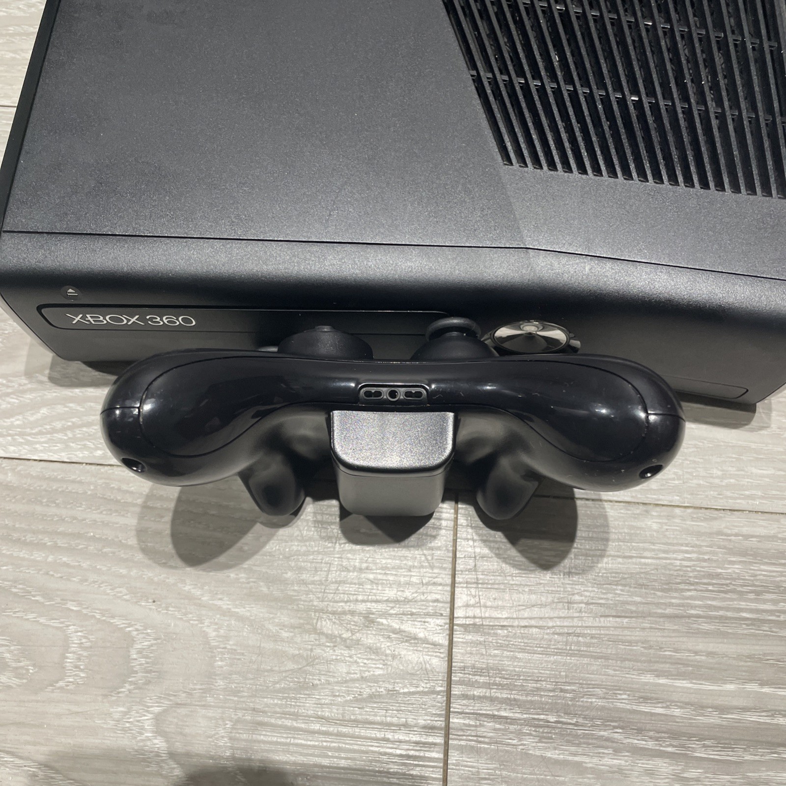 Xbox 360 S Slim Black 1439 Console w/250GB, 1 Controller, 7 Games & Cords Bundle