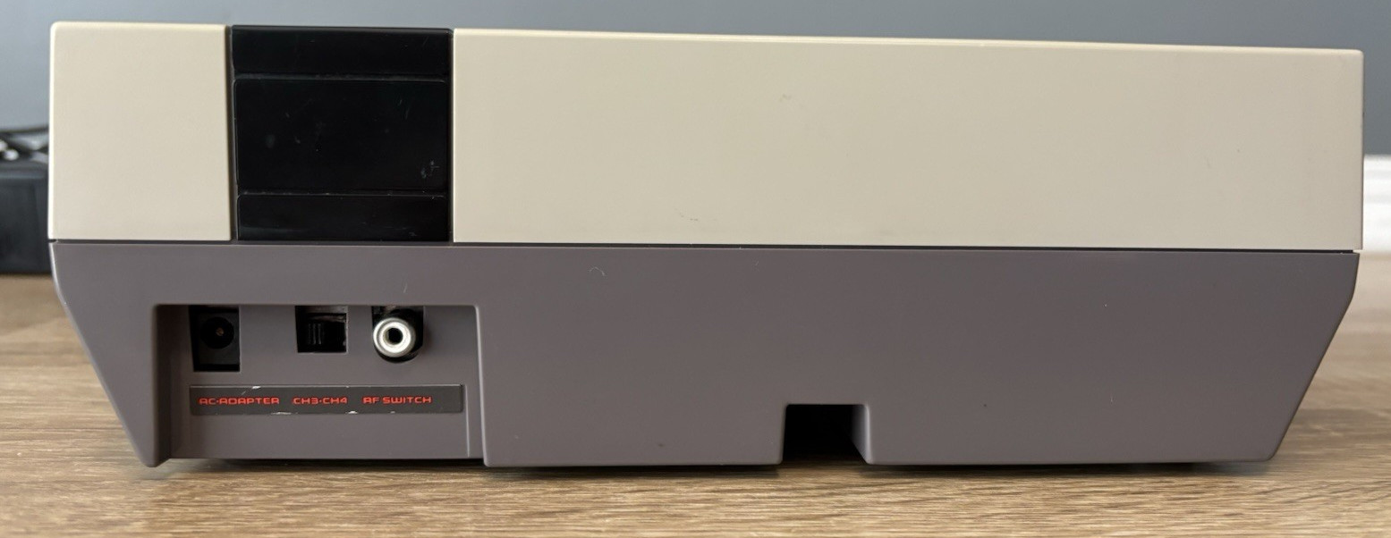 Nintendo Entertainment System NES Console Gaming System NES-001 Cleaned Working