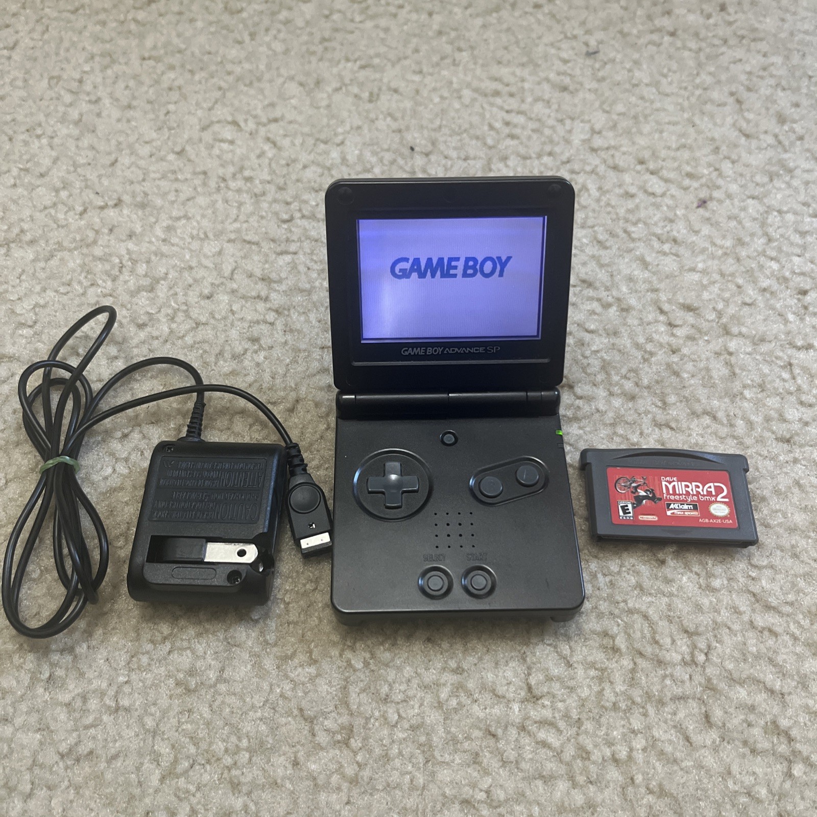 Game Boy Advance SP – Tested, Works + one game and charger