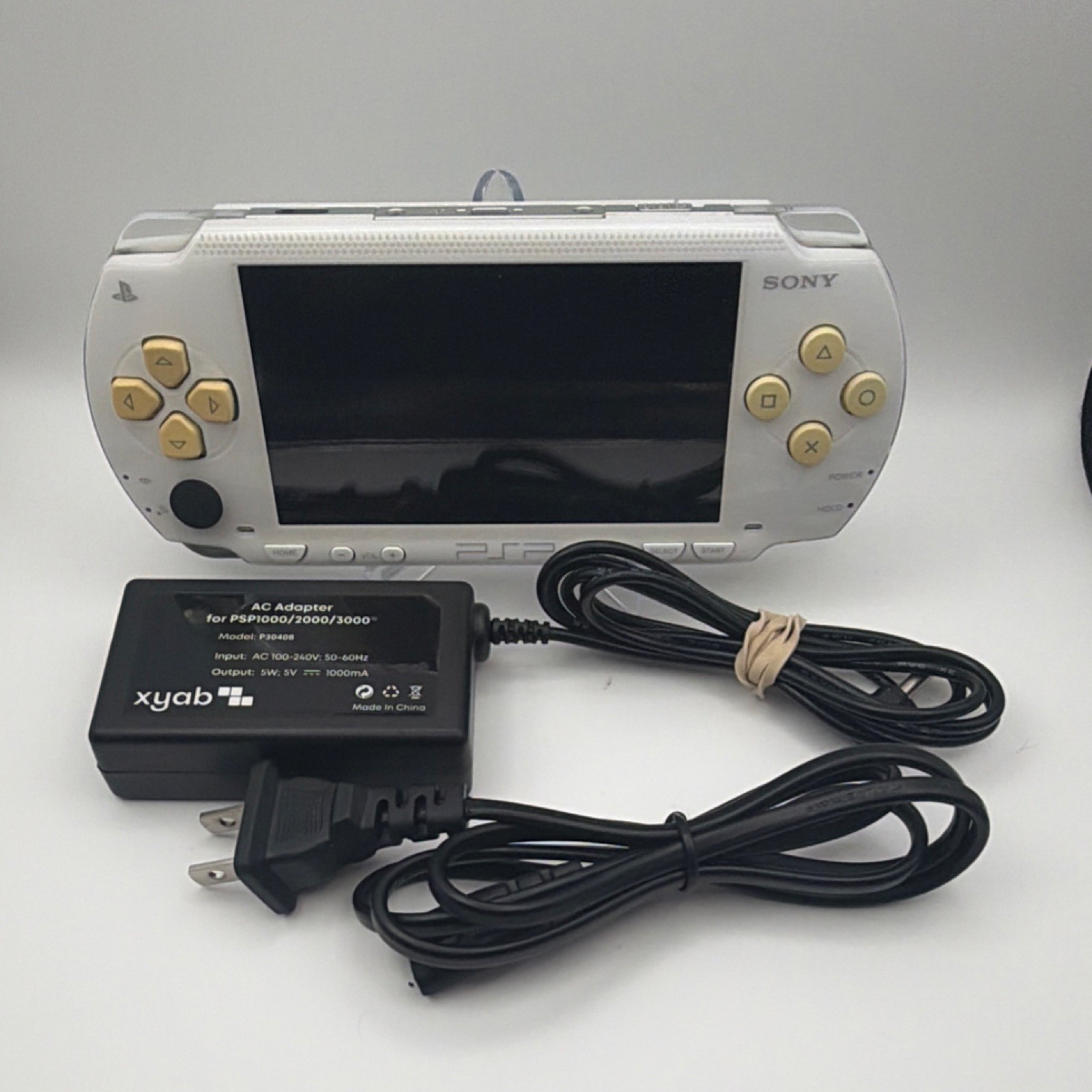Sony PSP-1000 White Handheld Console – Tested and Working – Charger Included!!!