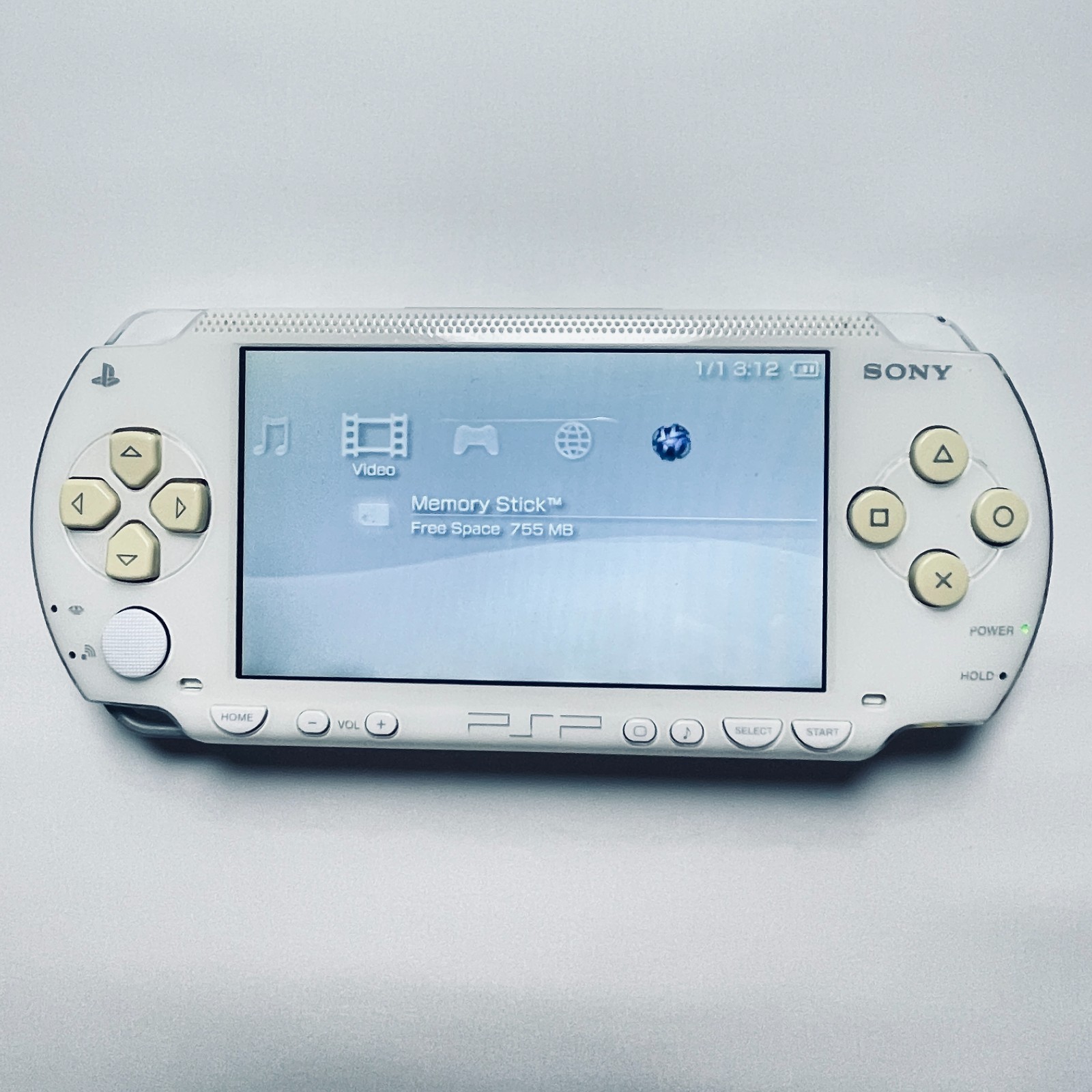 Sony PlayStation Portable PSP-1000 White Console Video Game Japan w/ Defects