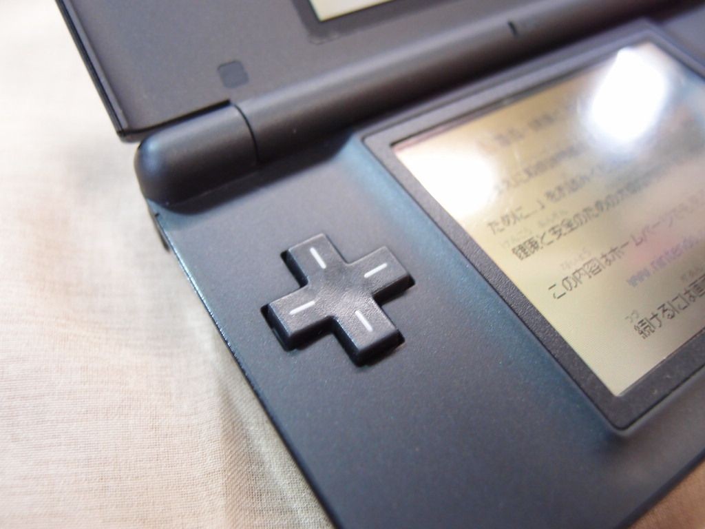 Nintendo DS Lite Console W/Charger USG-001 Jet Black English