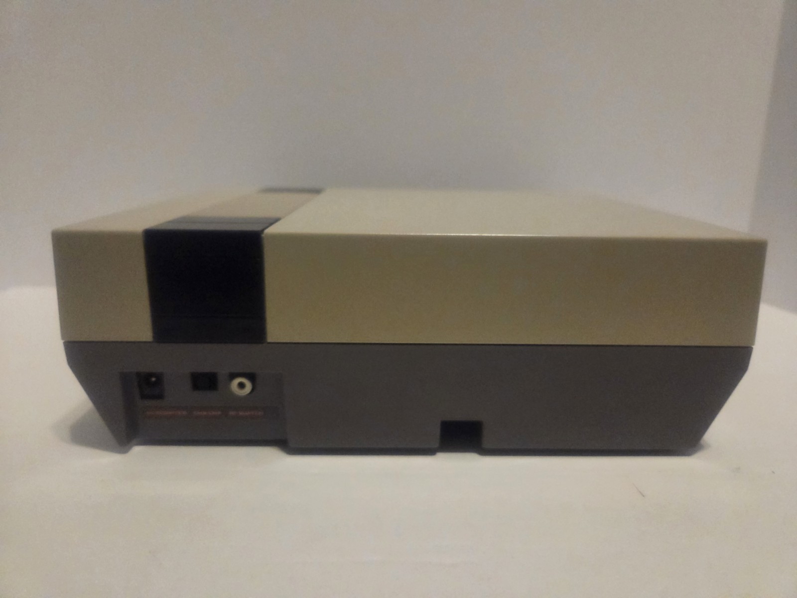 Nintendo Entertainment System Action Set NES-001 NTSC-U/C Console w/ Controller…