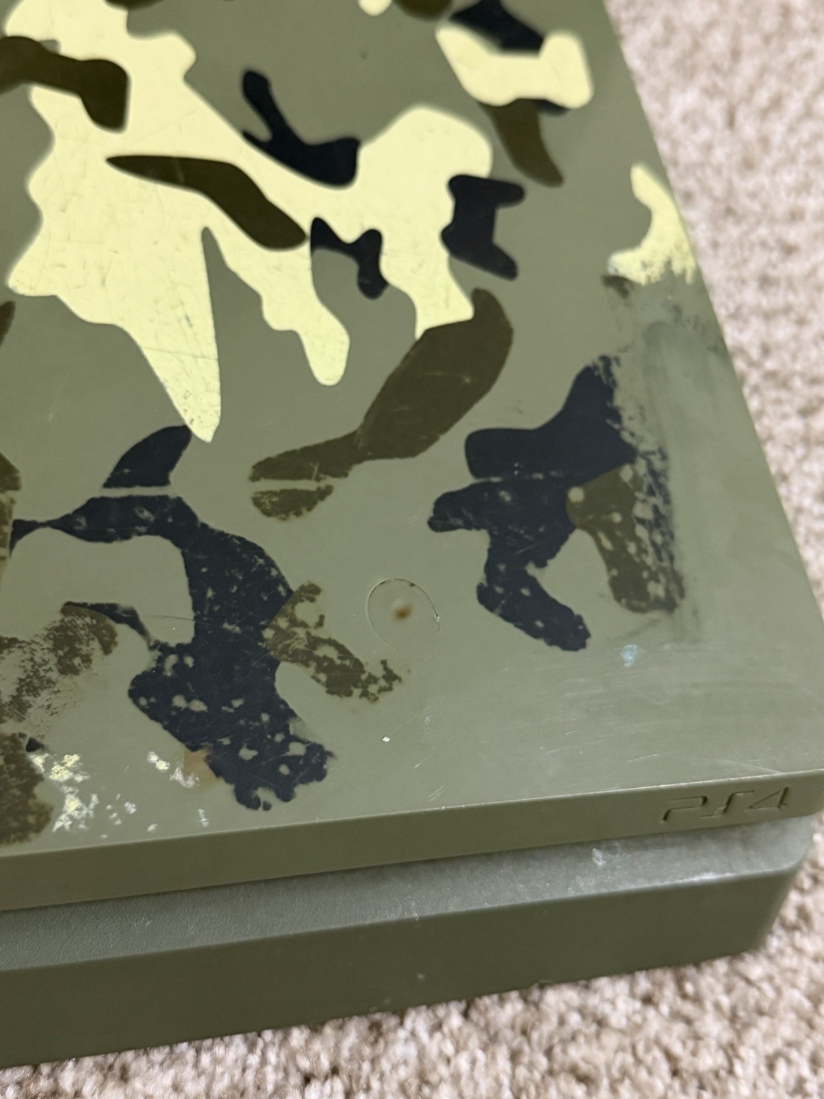Sony PlayStation 4 Slim Call of Duty: WWII Edition 1TB Camo – JAMMED DISC DRIVE