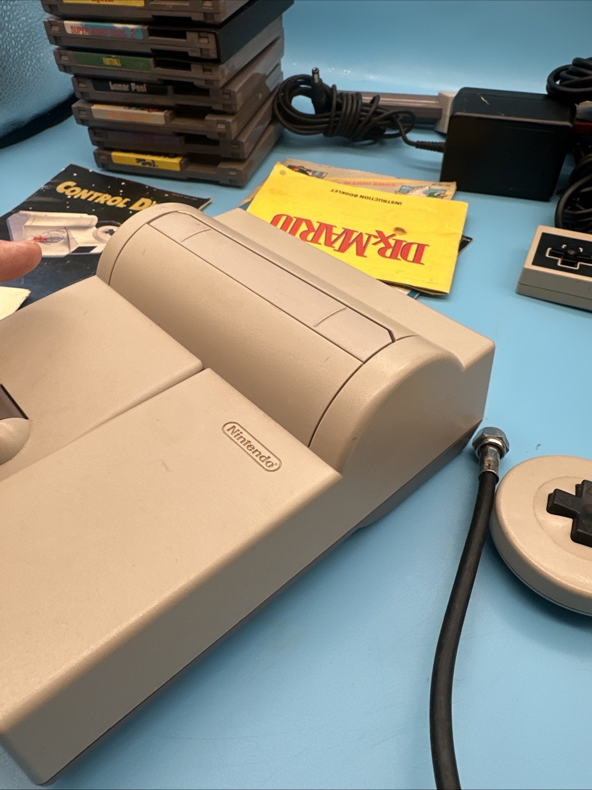 Nintendo NES Top Loader Console NES-101, OG Dog Bone Controller Mario 1 2 3 More
