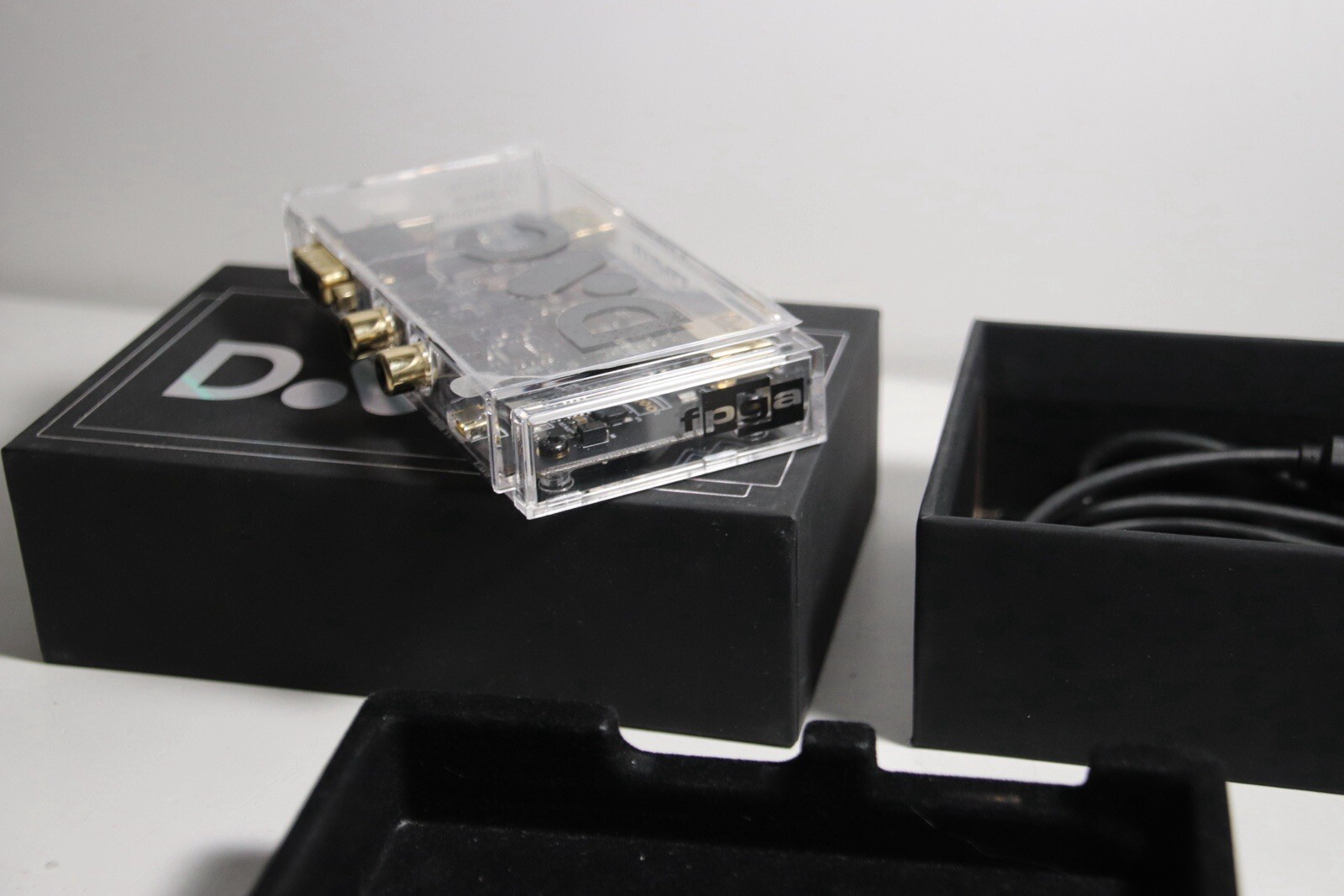 Analogue DAC AV Accessory for Super NT & Mega SG CRT Hookup – New Open Box