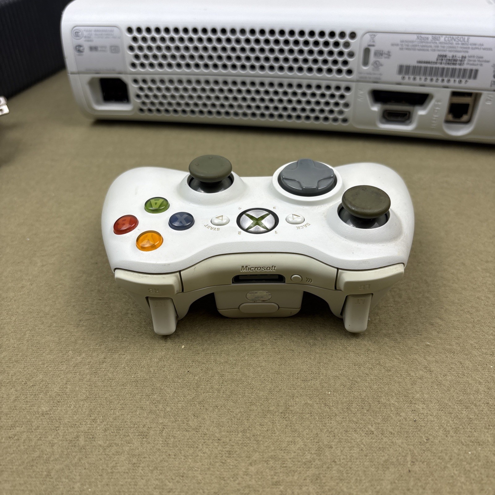 Microsoft Xbox 360 White 16GB Console Bundle Controller Tested Working