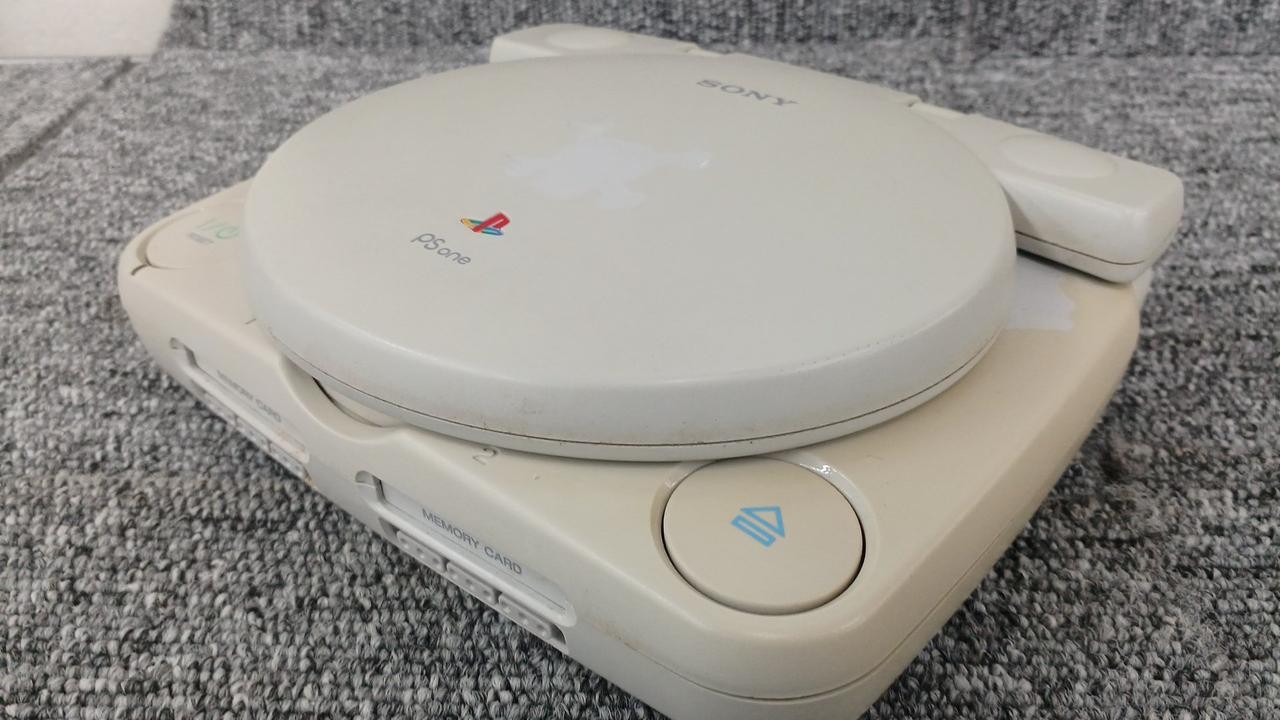 PS ONE Model SCPH 100 SCPH 130 SONY