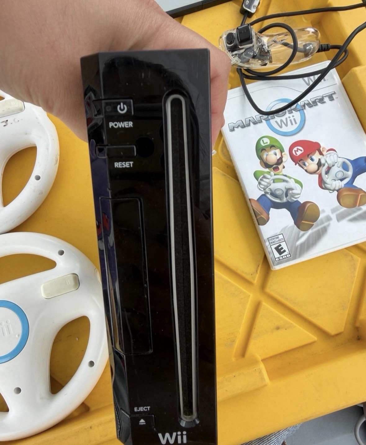Nintendo Wii Mario Kart Bundle Black Console (NTSC-U/C (US/CA))