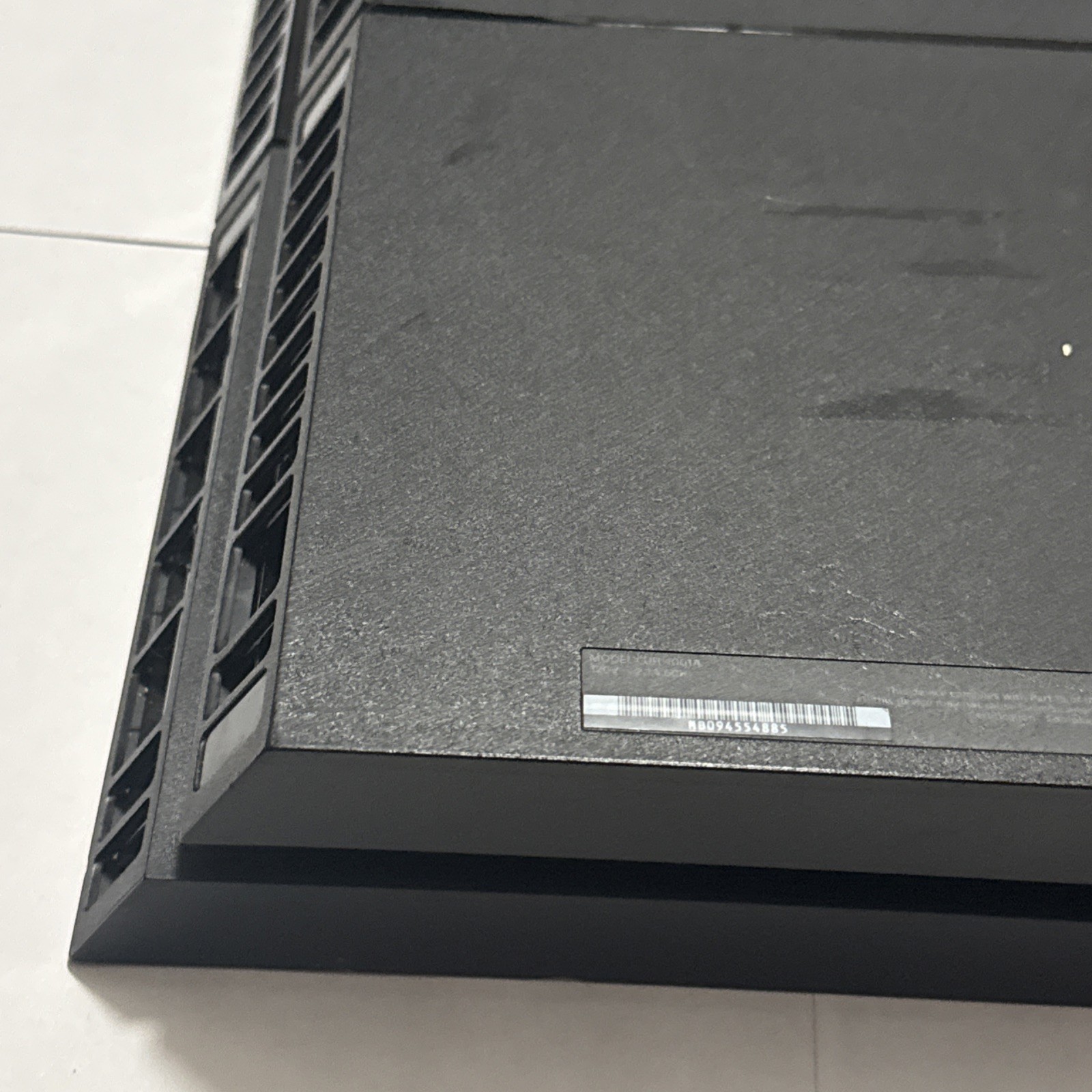 Sony PlayStation 4 PS4 Console Game System CUH-1001A w/ Cords