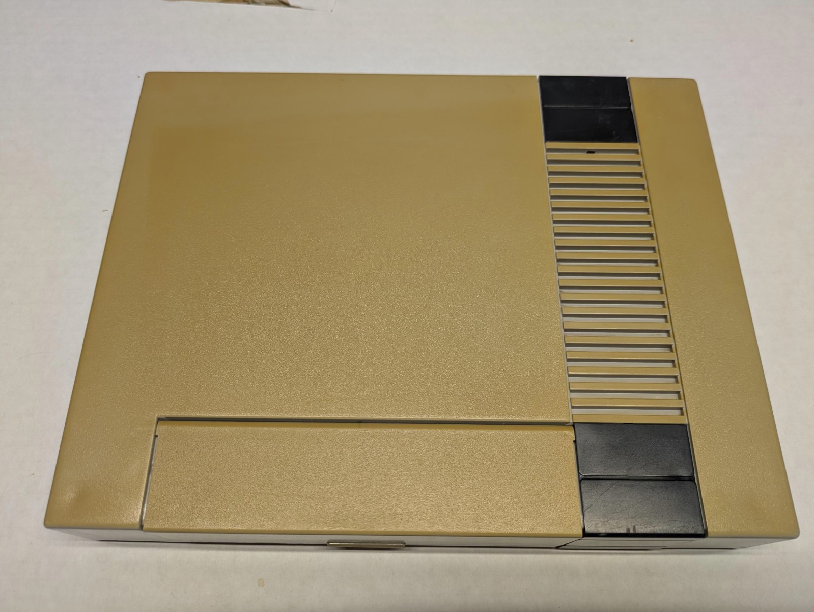 Nintendo NES Console Super Mario Pack New Caps + Regulator + POLISHED OEM 72 Pin