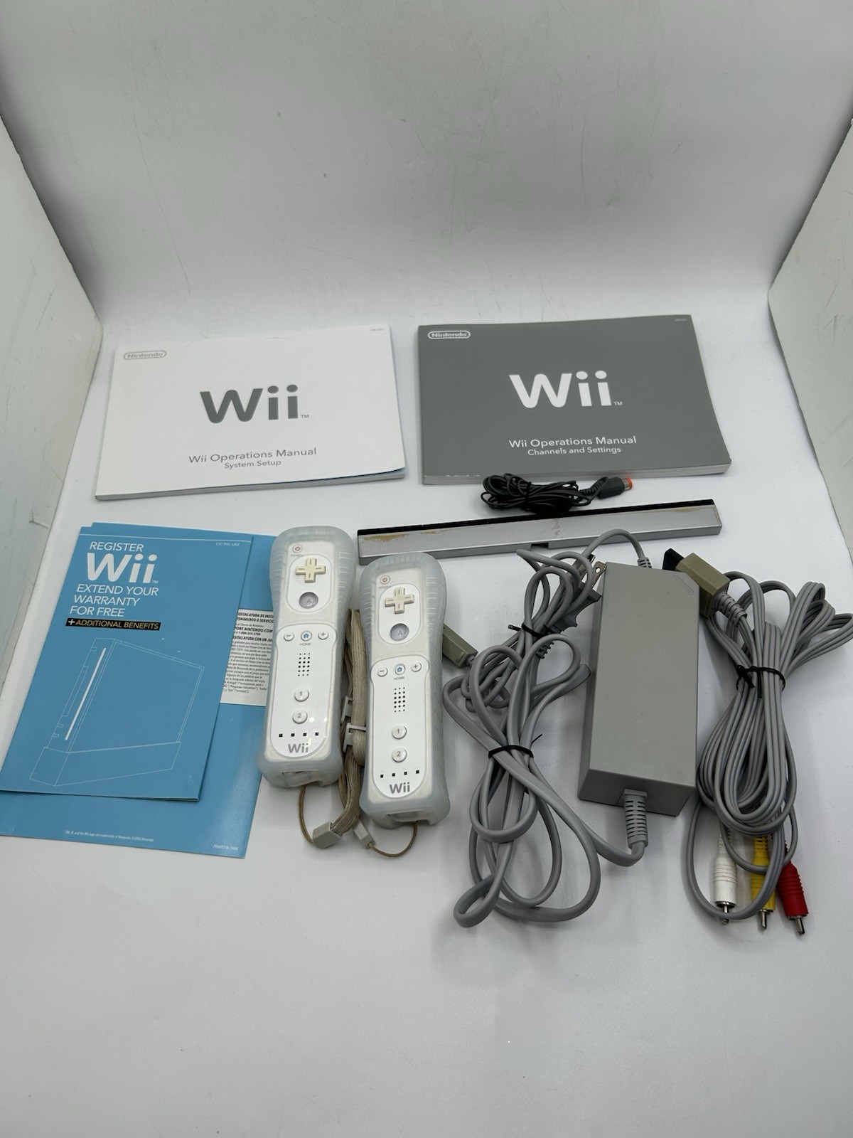 Nintendo Wii RVL-001 Home Console – White / WONT READ DISC
