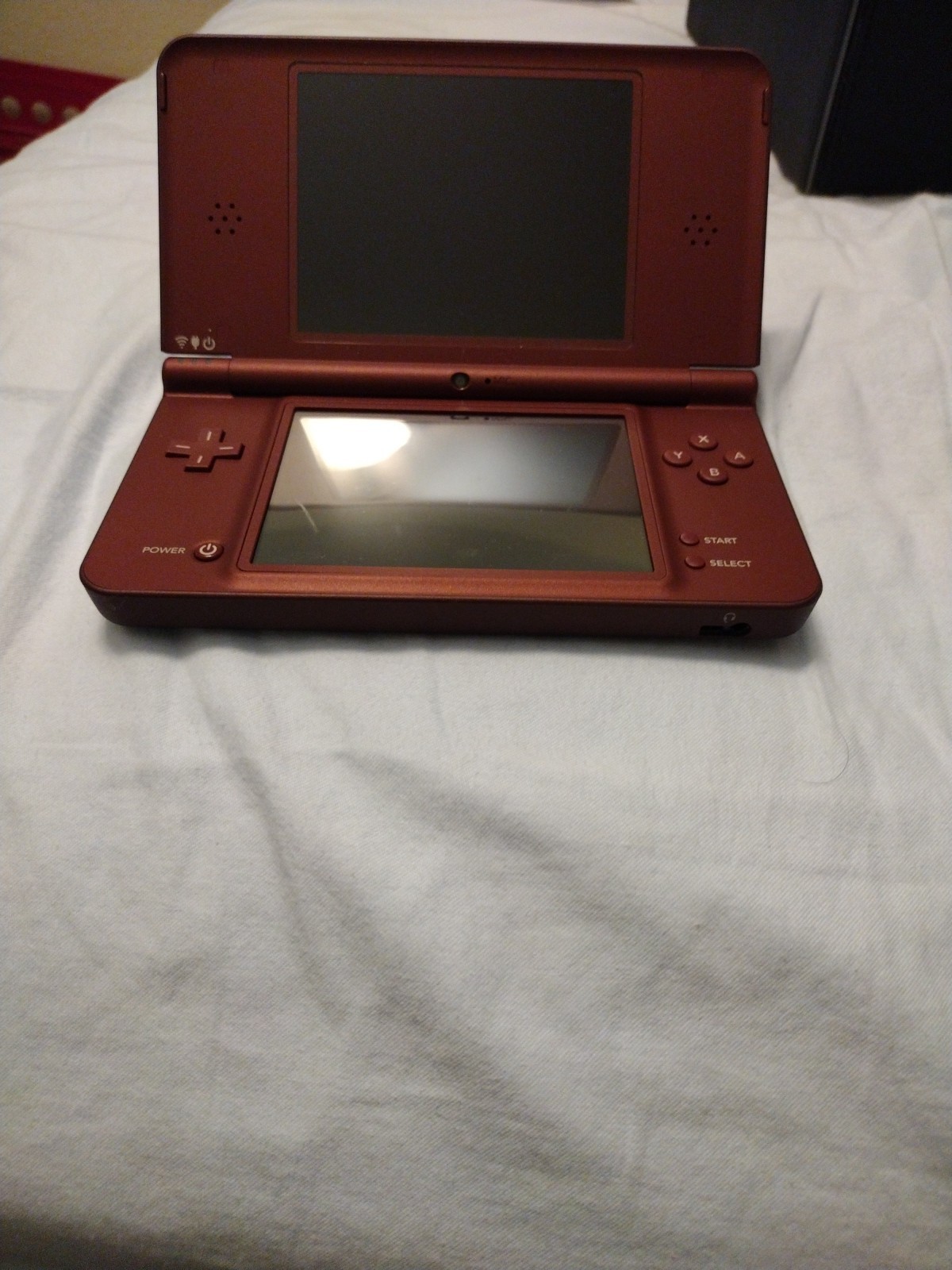 Nintendo DSi LL – Wine Red – Japanese Version