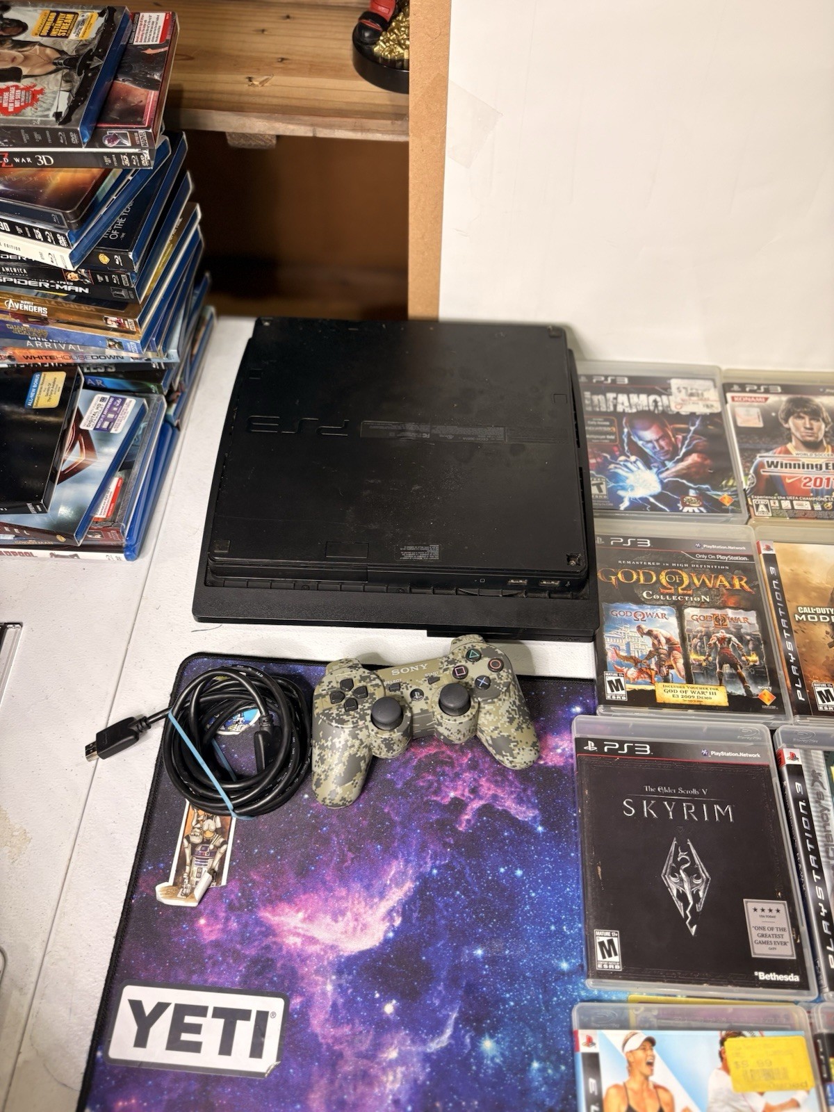 LARGEBundle Sony PlayStation 3 Slim 160GB Console Black + 16 games ,1Controller