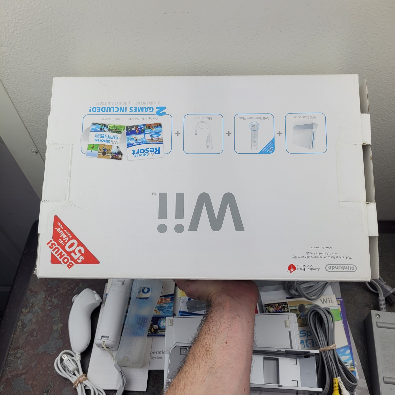 Nintendo Wii Sports / Wii Sports Resort White Console In Box