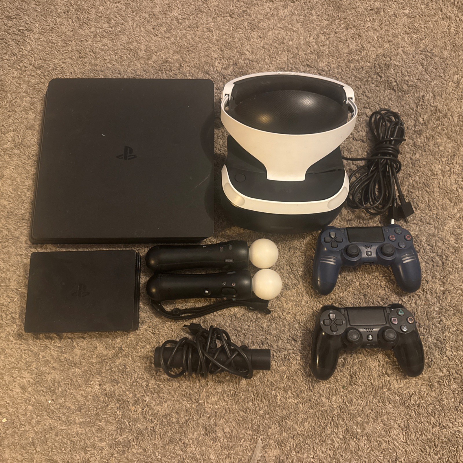 PlayStation 4 With Complete VR Setup