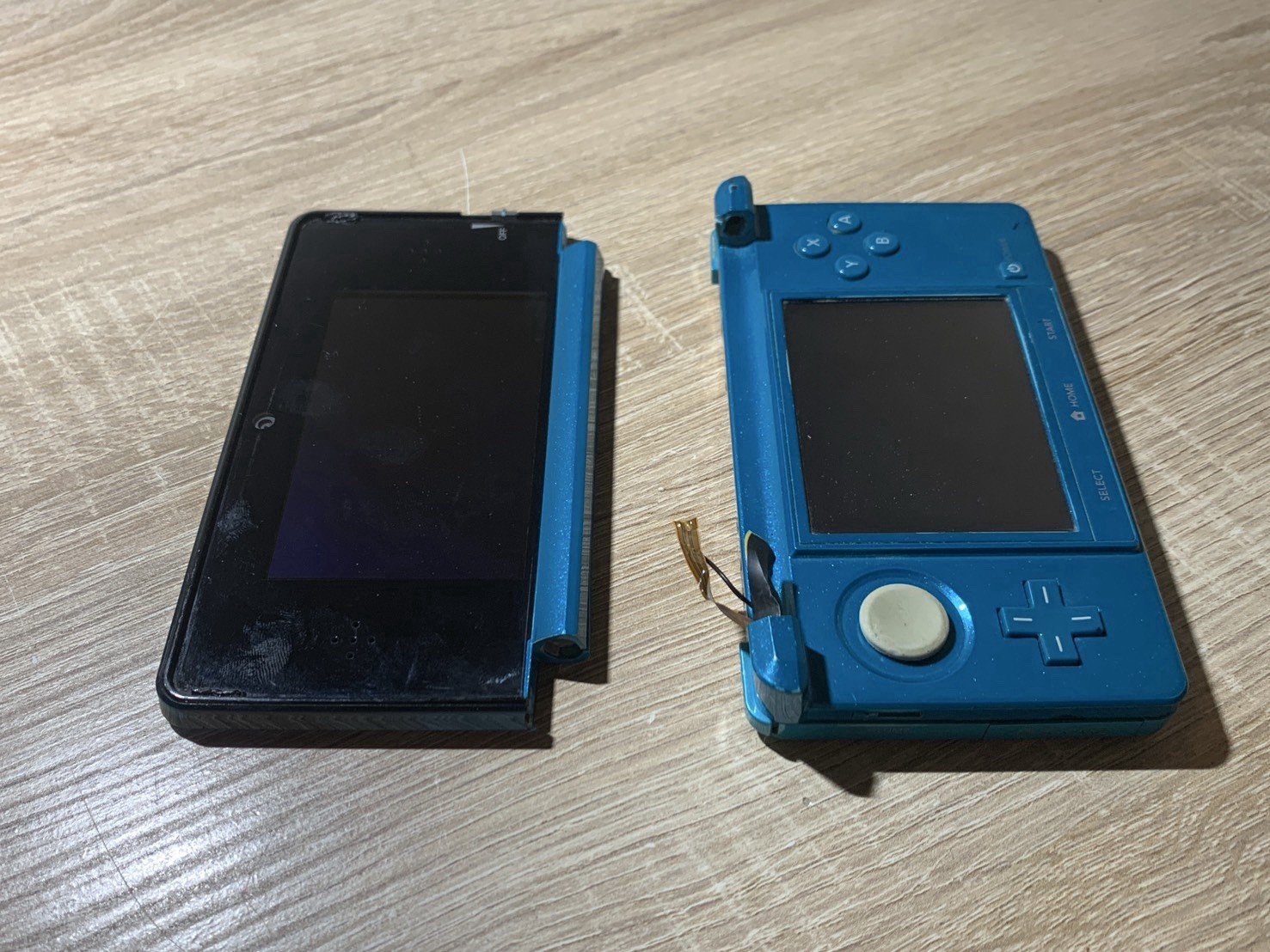 1275 Nintendo 3DS Aqua Blue For Parts