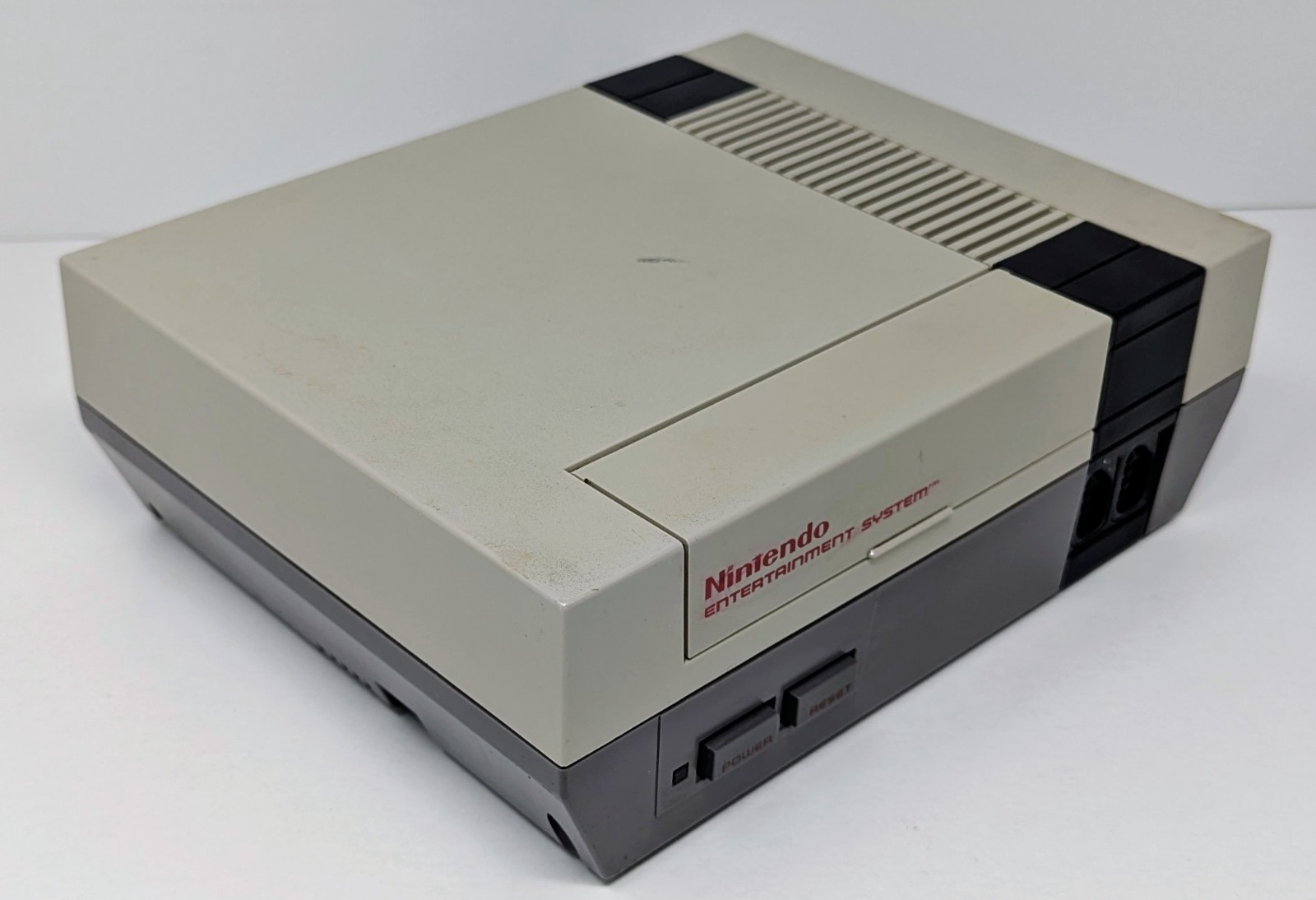 Nintendo NES Console Bundle w/ Super Mario/Duck Hunt – Tested & Working!