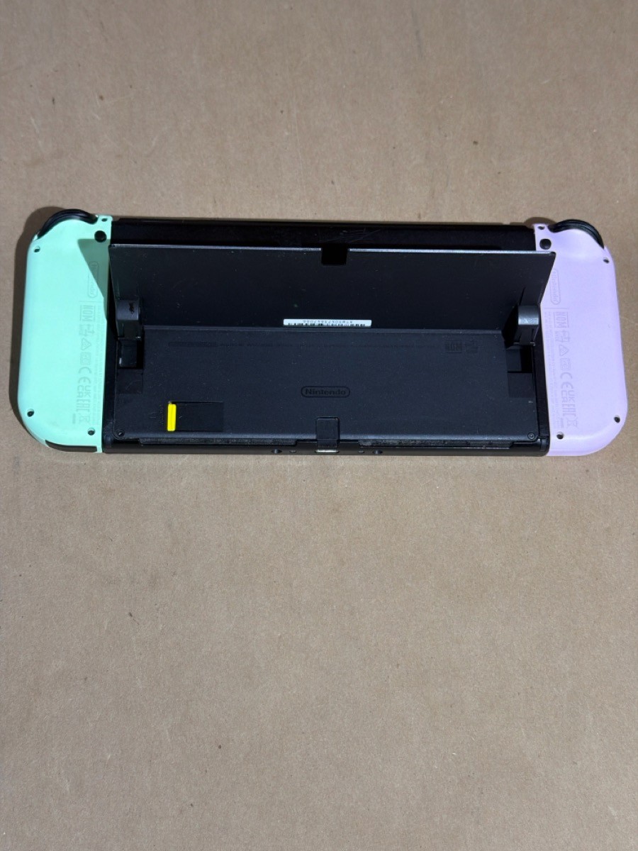 NINTENDO SWITCH HANDHELD – OLED – HEG-001 (B33006929)