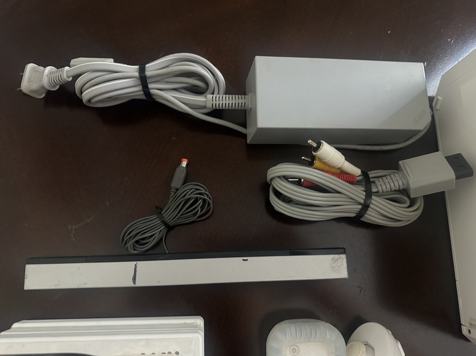 Nintendo Wii RVL-001 White Console With Accessories BAD DISC DRIVE