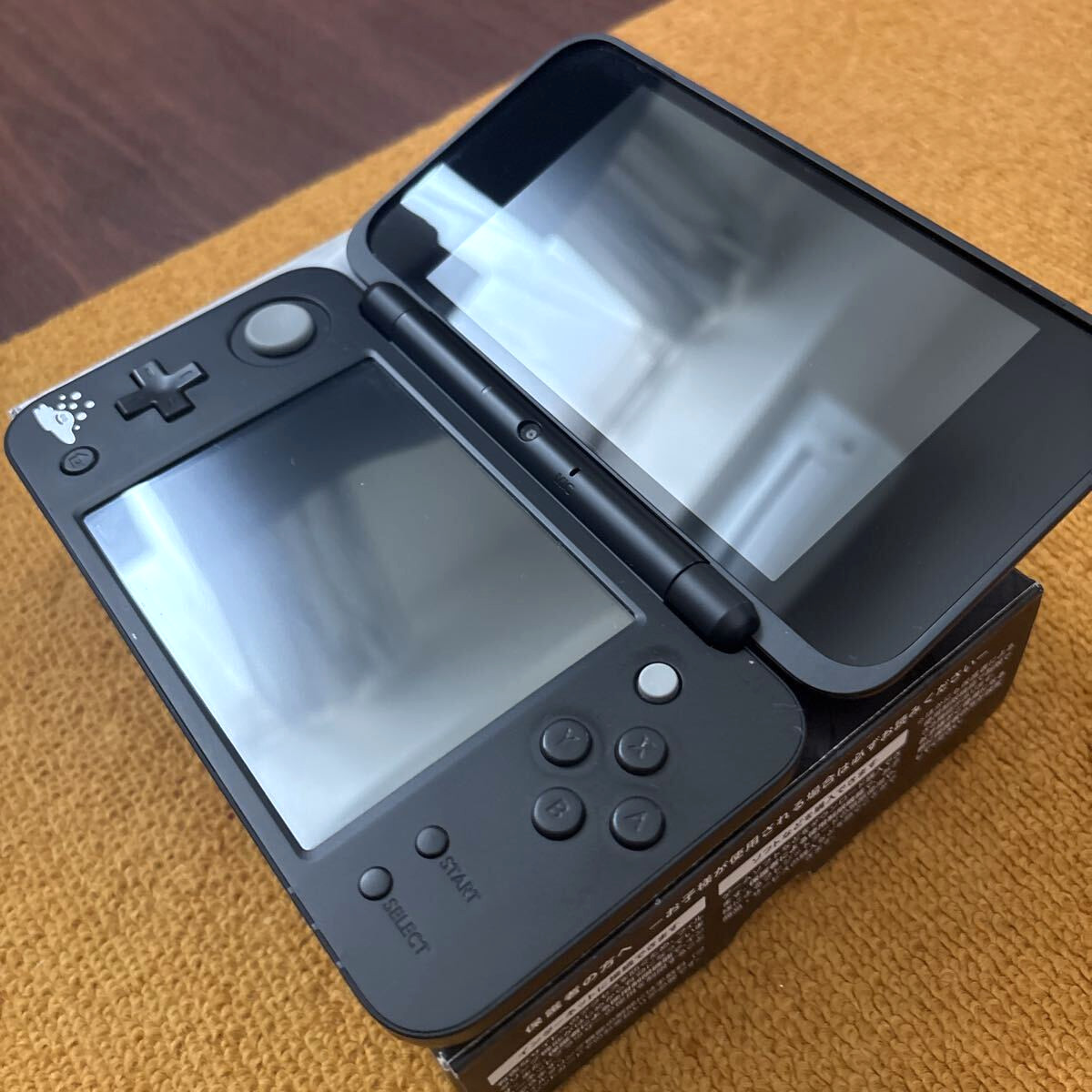 New Nintendo 2DS XL Dragon Quest Hagure Metal w/ Box, Charger No Software Rank:A