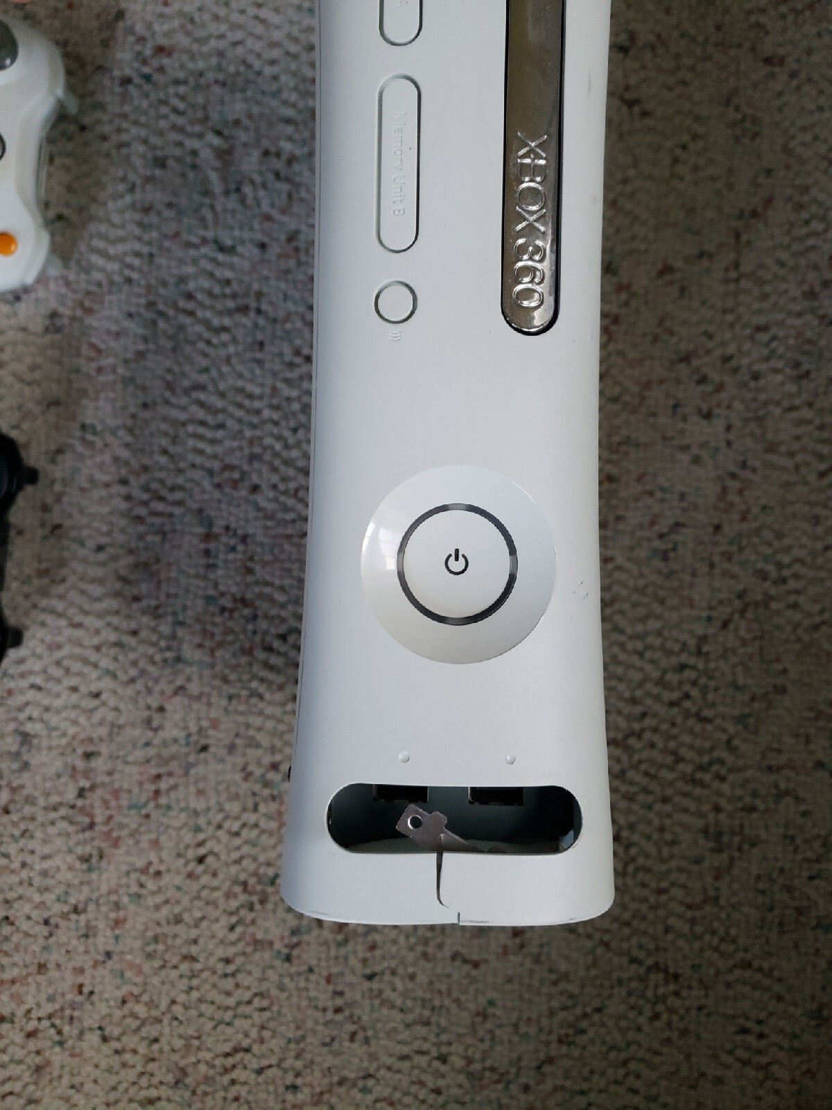 Microsoft Xbox 360 Pro 20GB Home Console – B4J00107