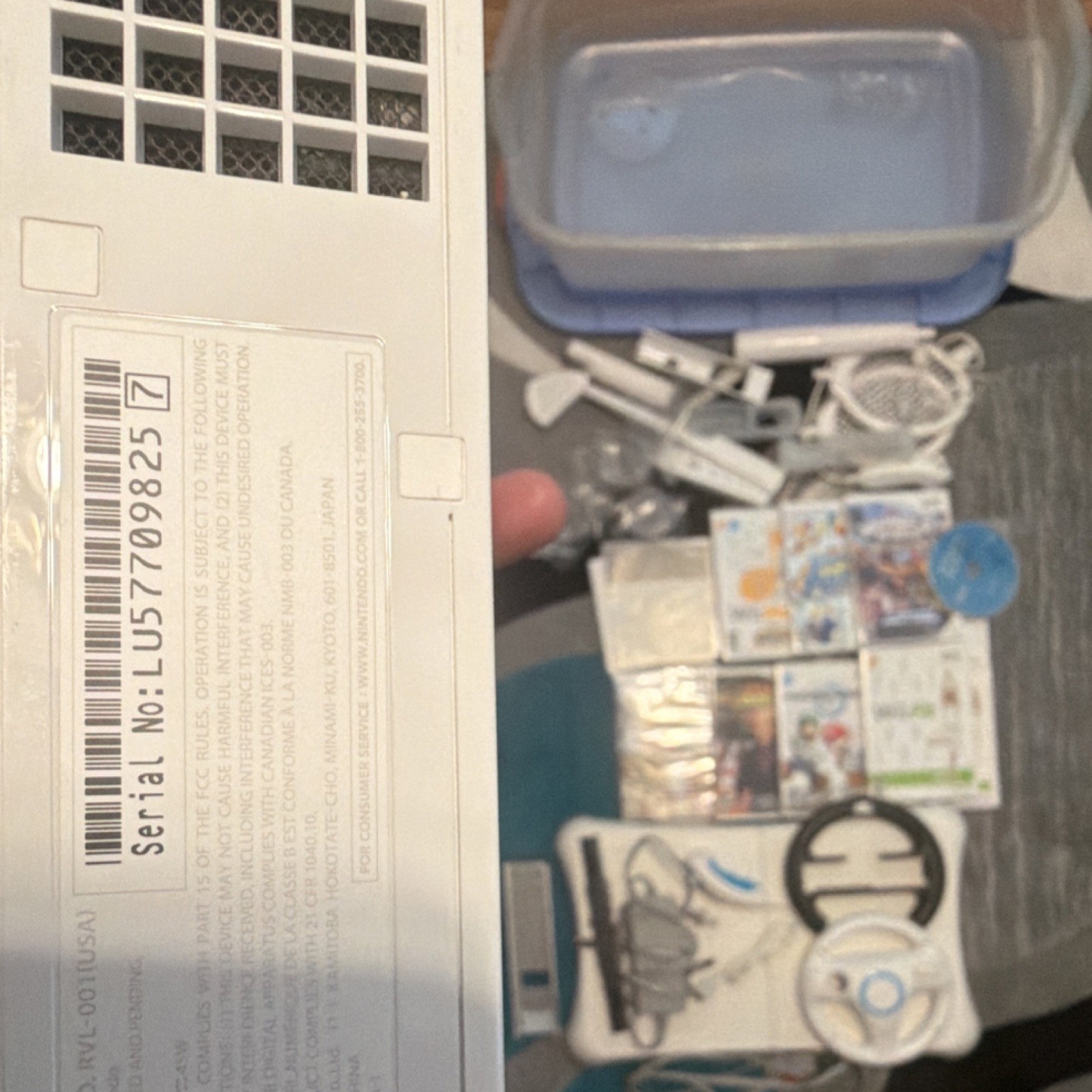Nintendo Wii RVL-001 White Console Bundle Motion Control, Controllers, Games
