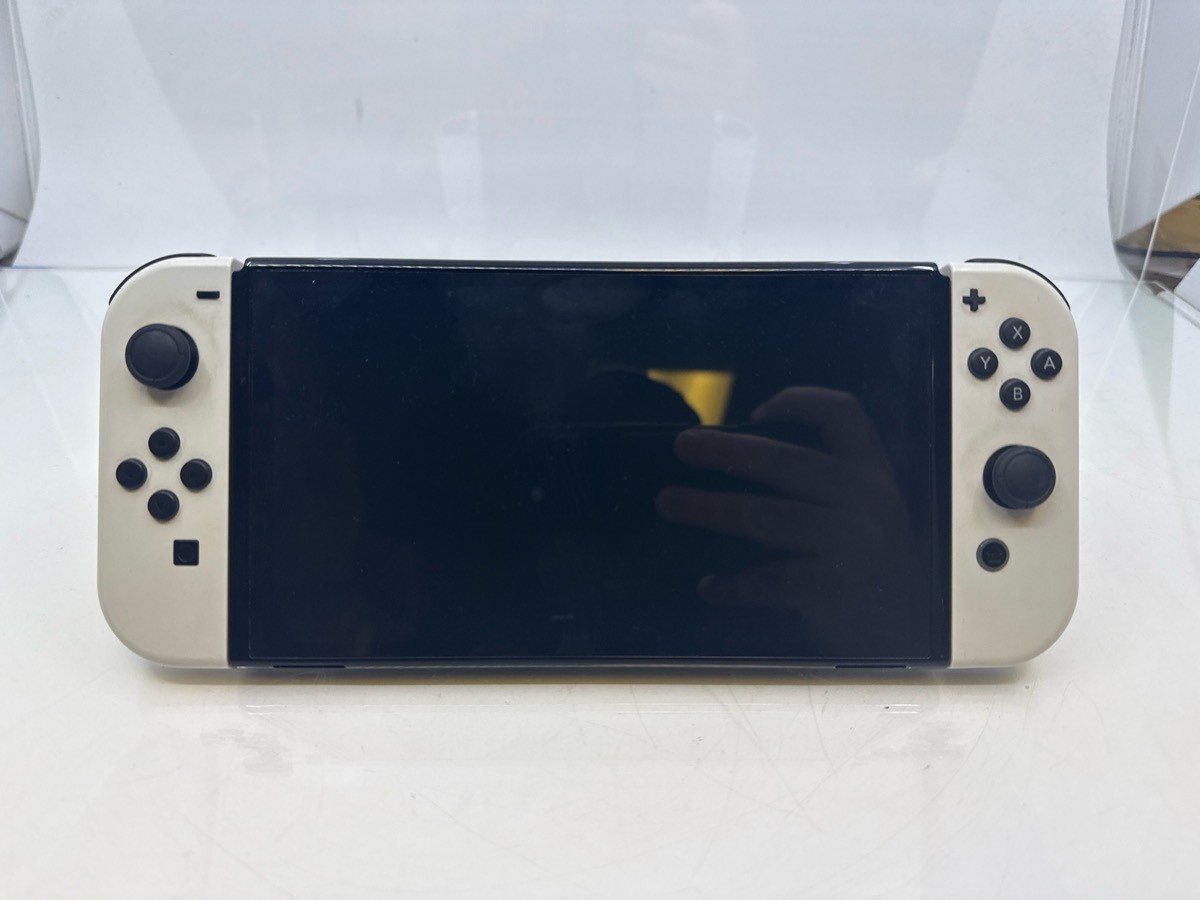 Nintendo Switch Handheld HEG-001 OLED W/Dock & Cords (RO1077551)