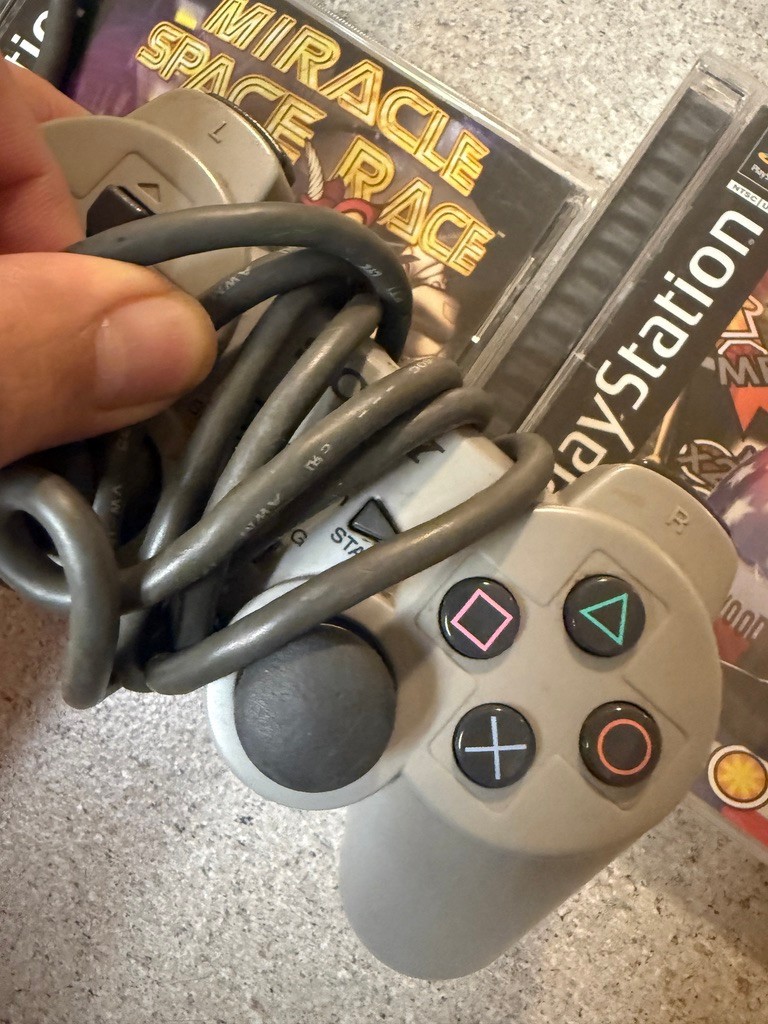 Original Sony PlayStation 1 PS1 Console Bundle, 1 controller + 5 games! TESTED