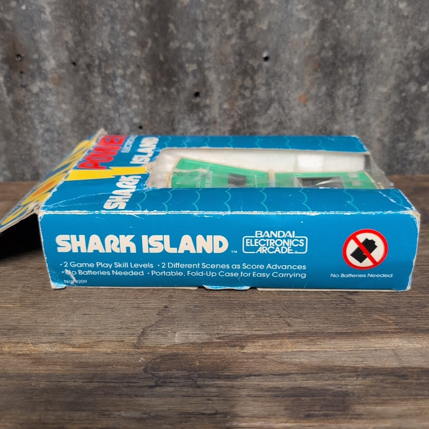 Solar Powered Shark Island Game Bandai Electronics VINTAGE 80s Handheld In Box