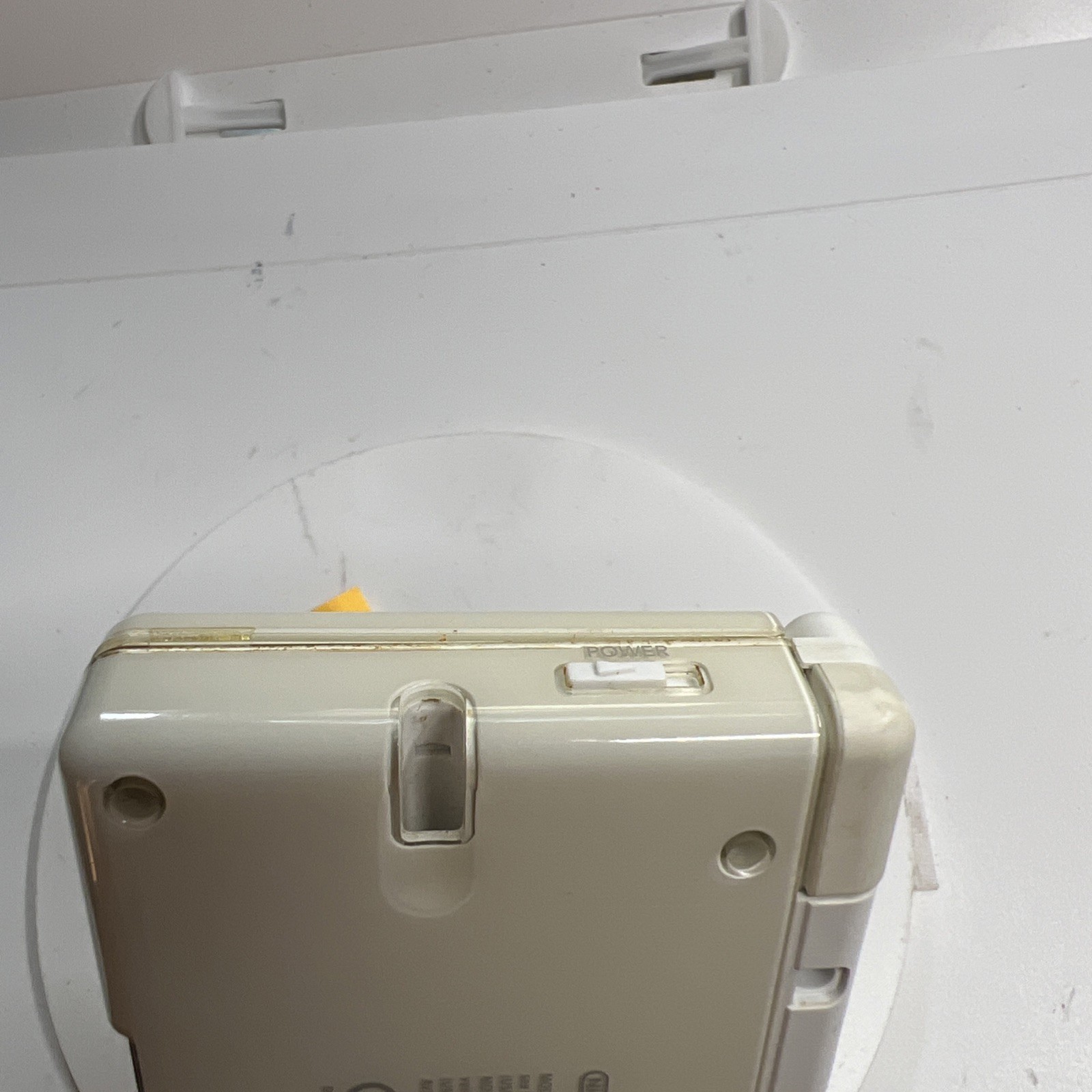 Nintendo DS Lite Console USG-001 – Polar White Not Working
