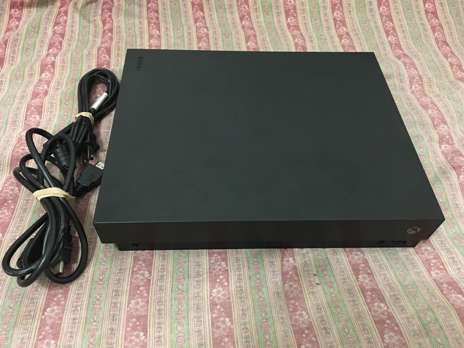 Microsoft Xbox One X 1tb system (read description)
