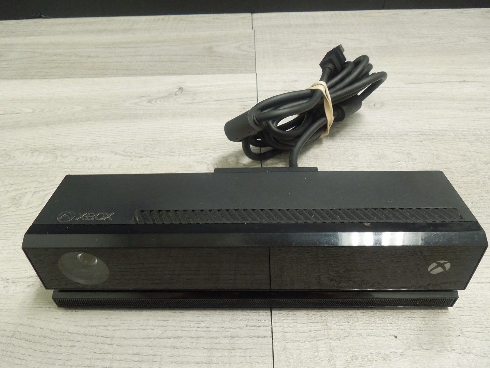 Microsoft Xbox One Black 1540 Console w/ Kinect 500GB Video Game System Console