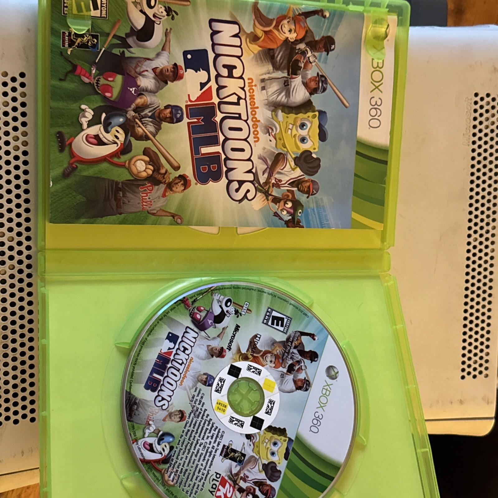 Microsoft Xbox 360 Core System White Console (BK:2.0.1888.0)