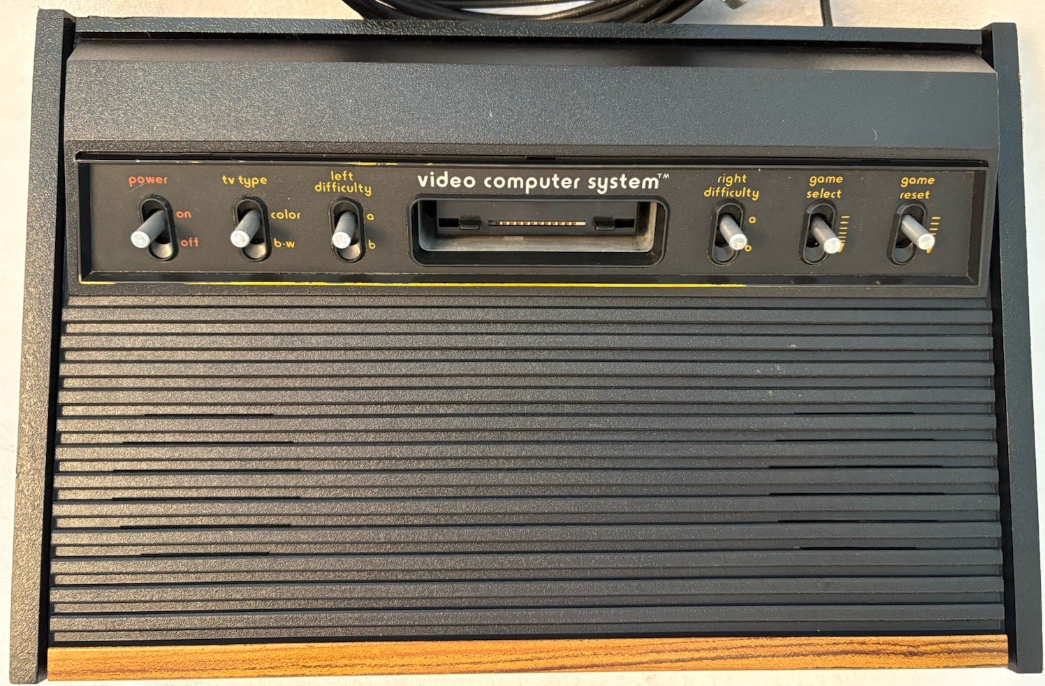TESTED Atari 2600 Beautiful Heavy Sixer Console Low Serial Sunnyvale USA – Video