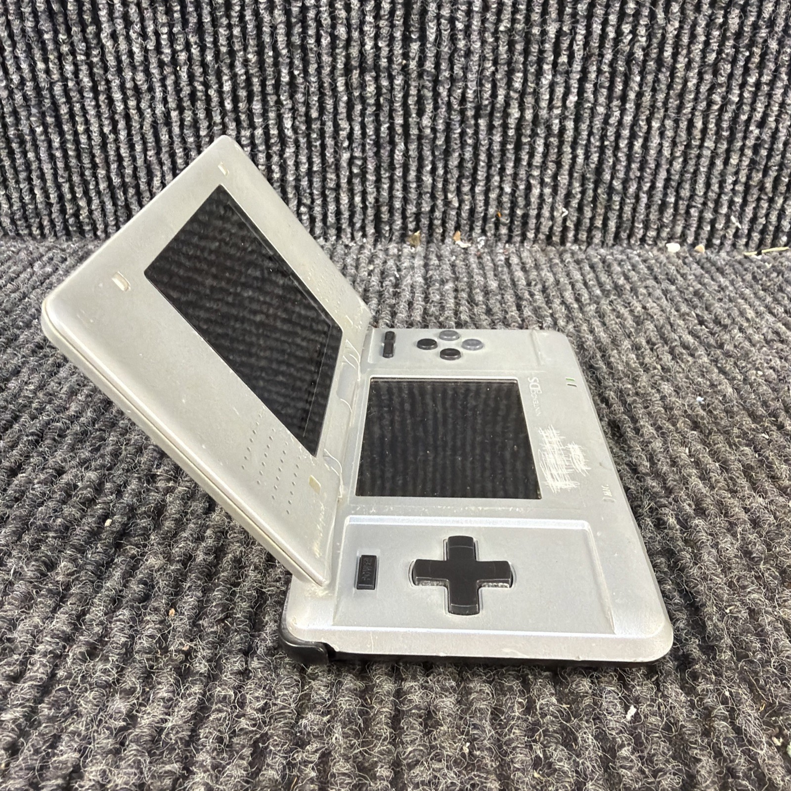 Nintendo DS Original NTR-001 Titanium Silver Handheld Console System Tested