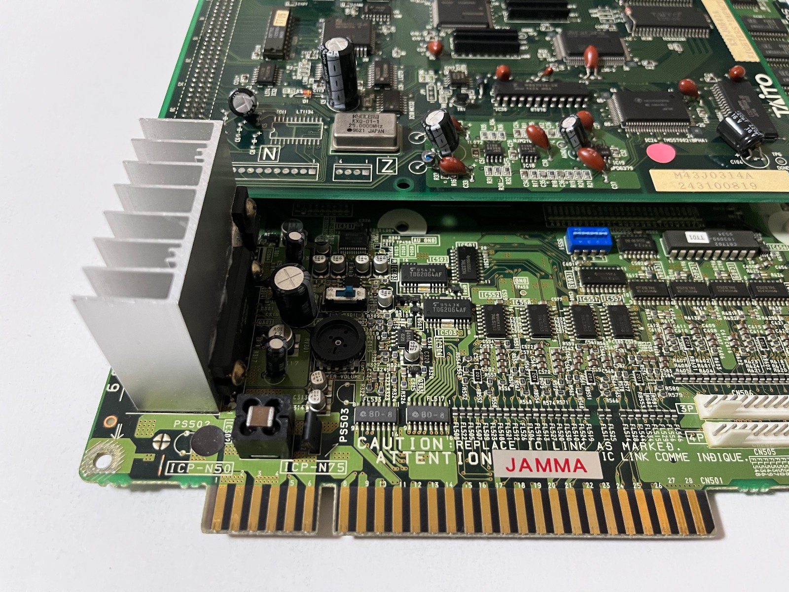 Fighters’ Impact Taito FX-1B System Arcade Game JAMMA PCB Japan