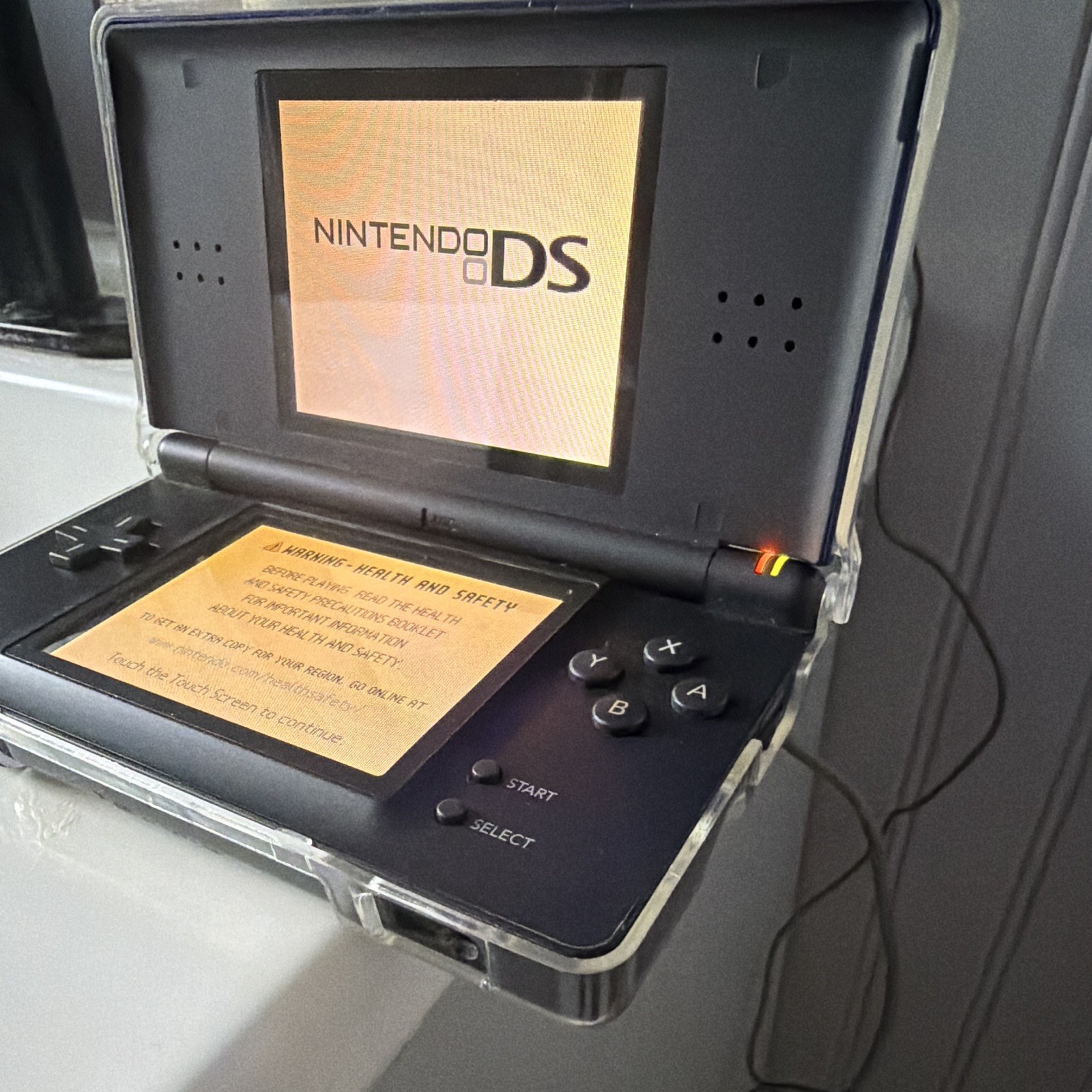 Nintendo DS Lite Handheld System Blue/Black Touchscreen NTSC-U/C USG-001