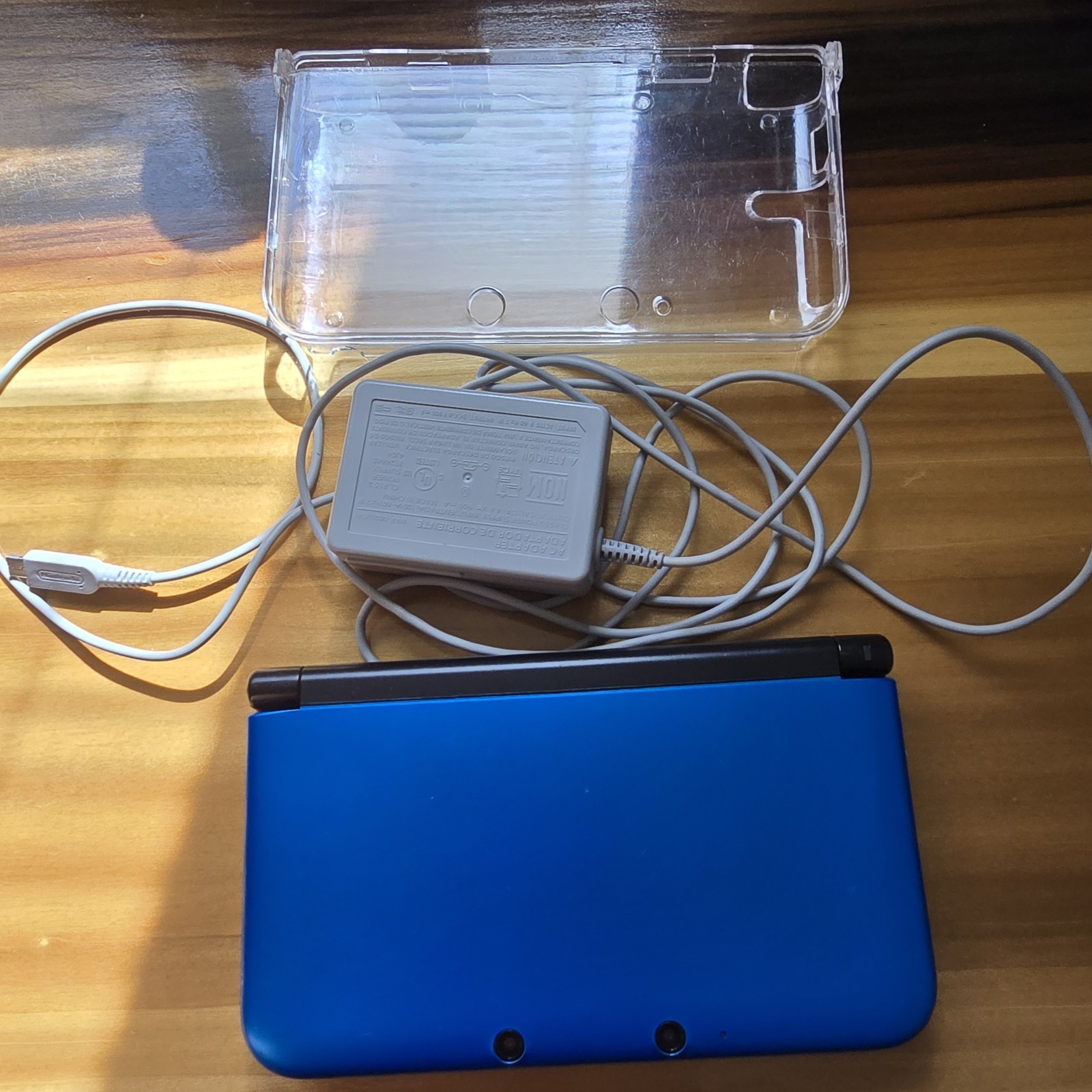 Nintendo 3DS XL Blue Black Handheld Console System Works