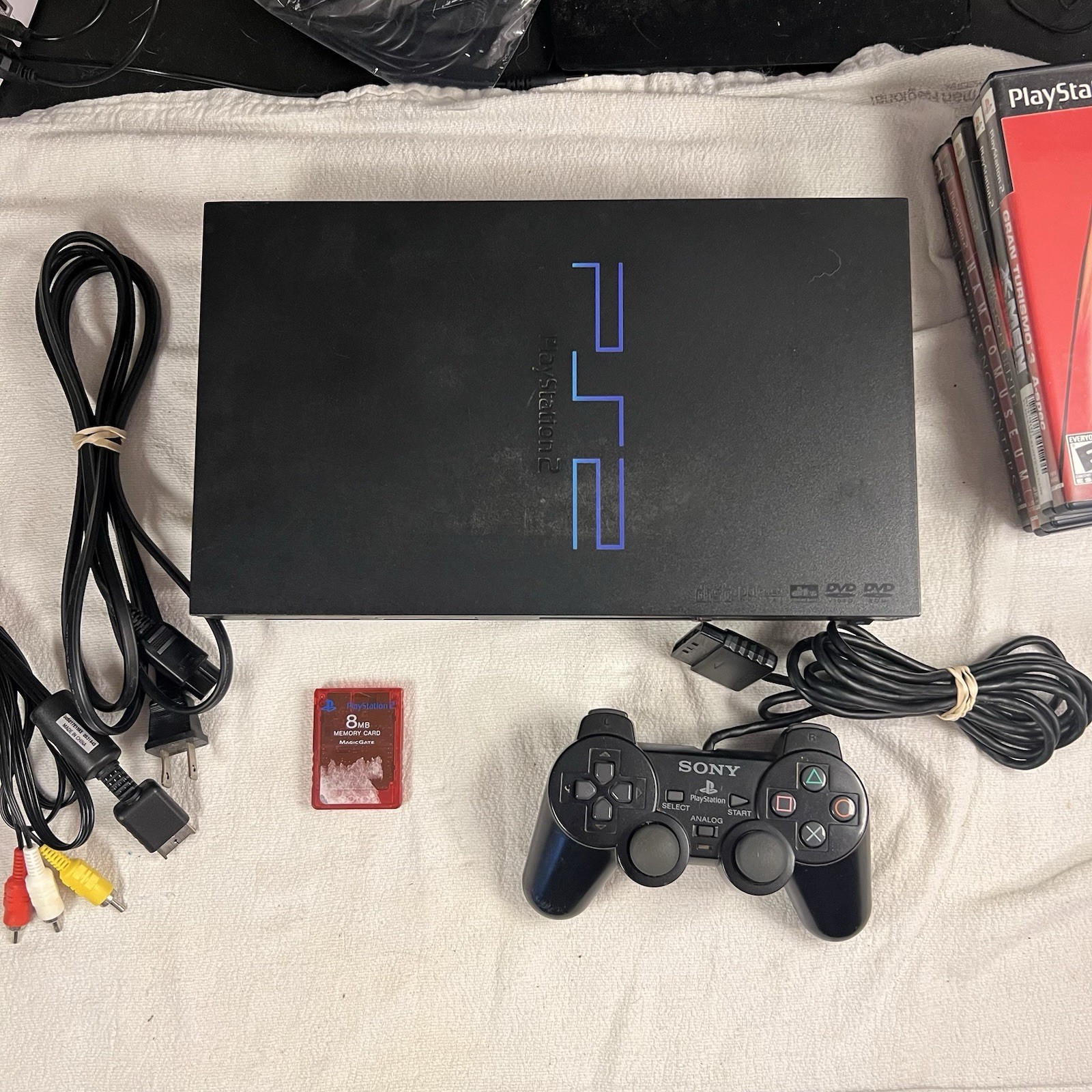 Sony PlayStation 2 Console – Black (SCPH-39001) Bundle 5 Games