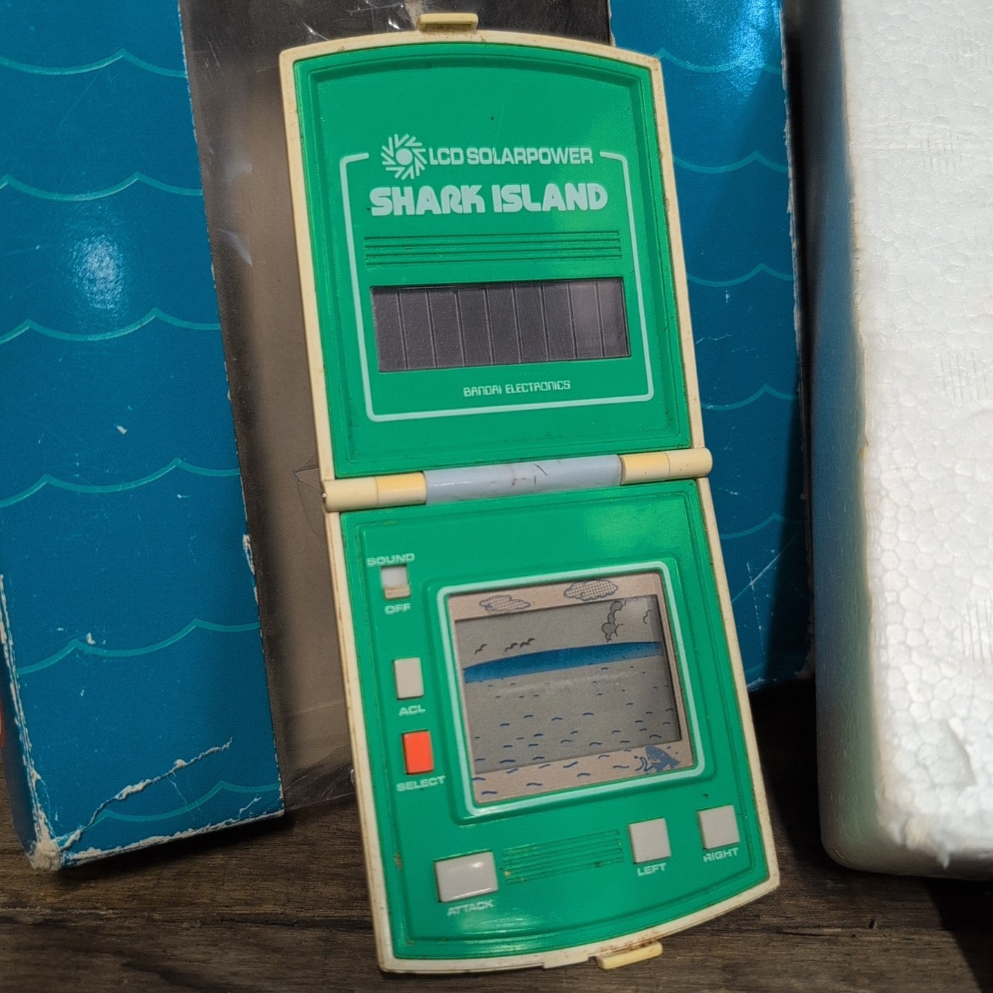 Solar Powered Shark Island Game Bandai Electronics VINTAGE 80s Handheld In Box