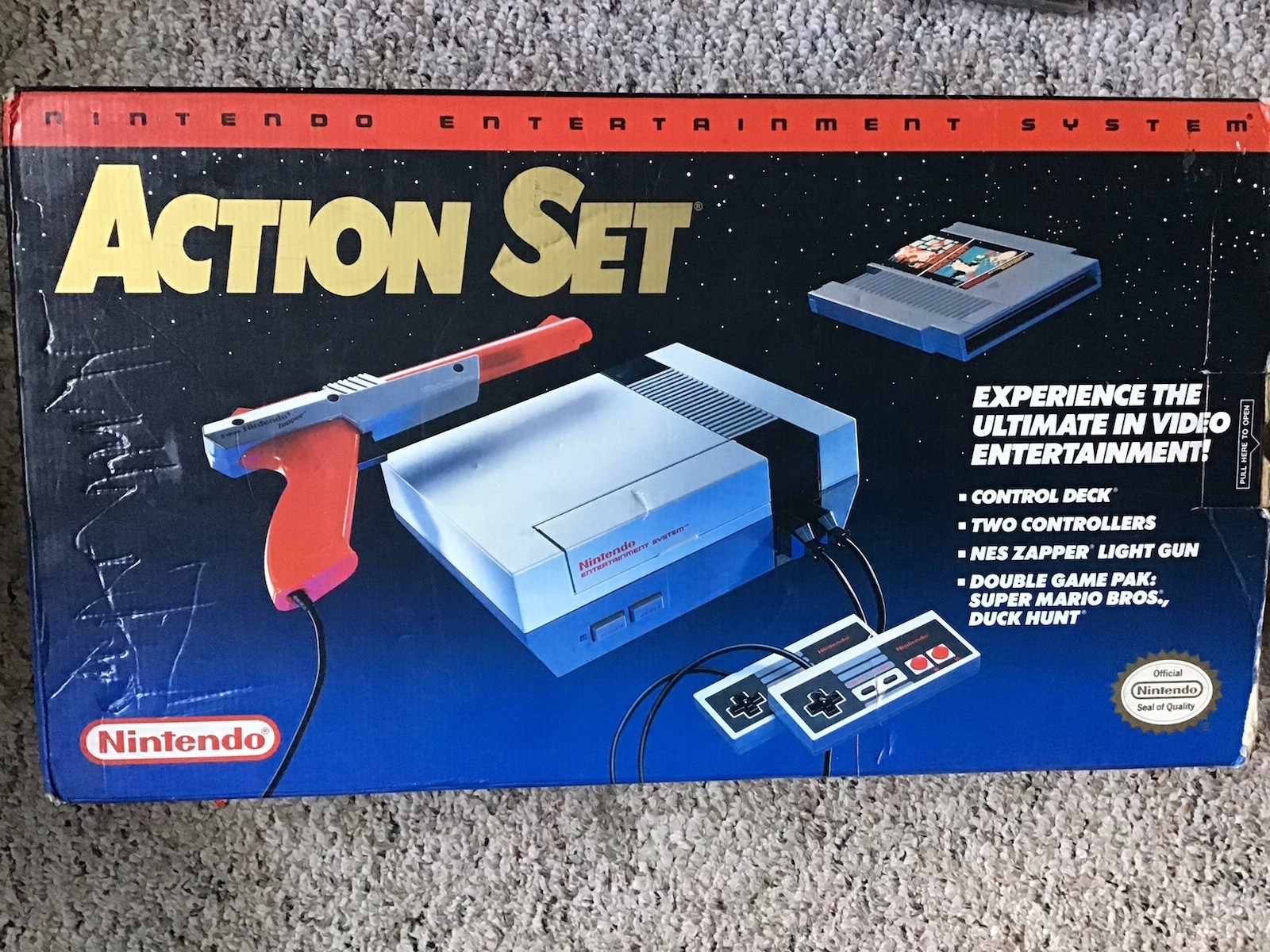Nintendo Entertainment System NES Action Set Console w/ Box Manuals, Controllers